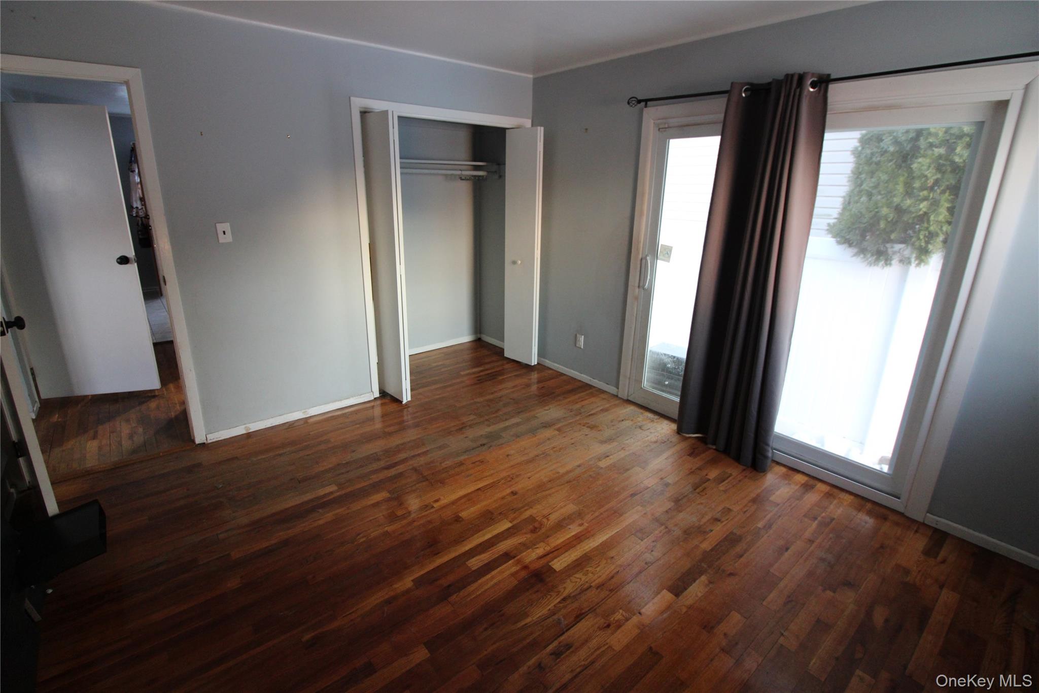 #18 photo, 76 Vincent Road, Hicksville , NY 11801