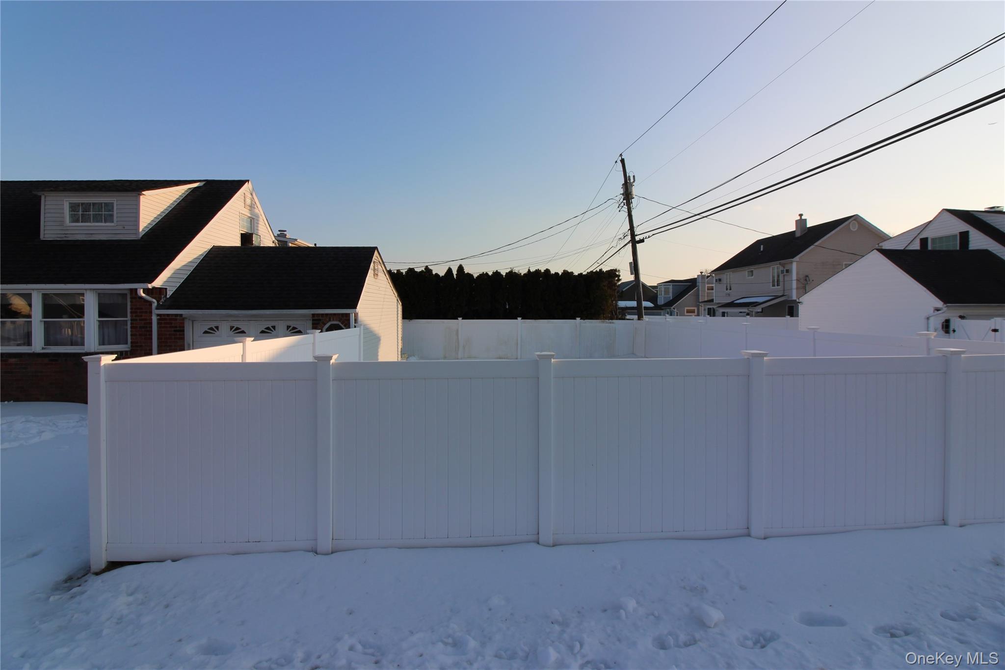 #4 photo, 76 Vincent Road, Hicksville , NY 11801