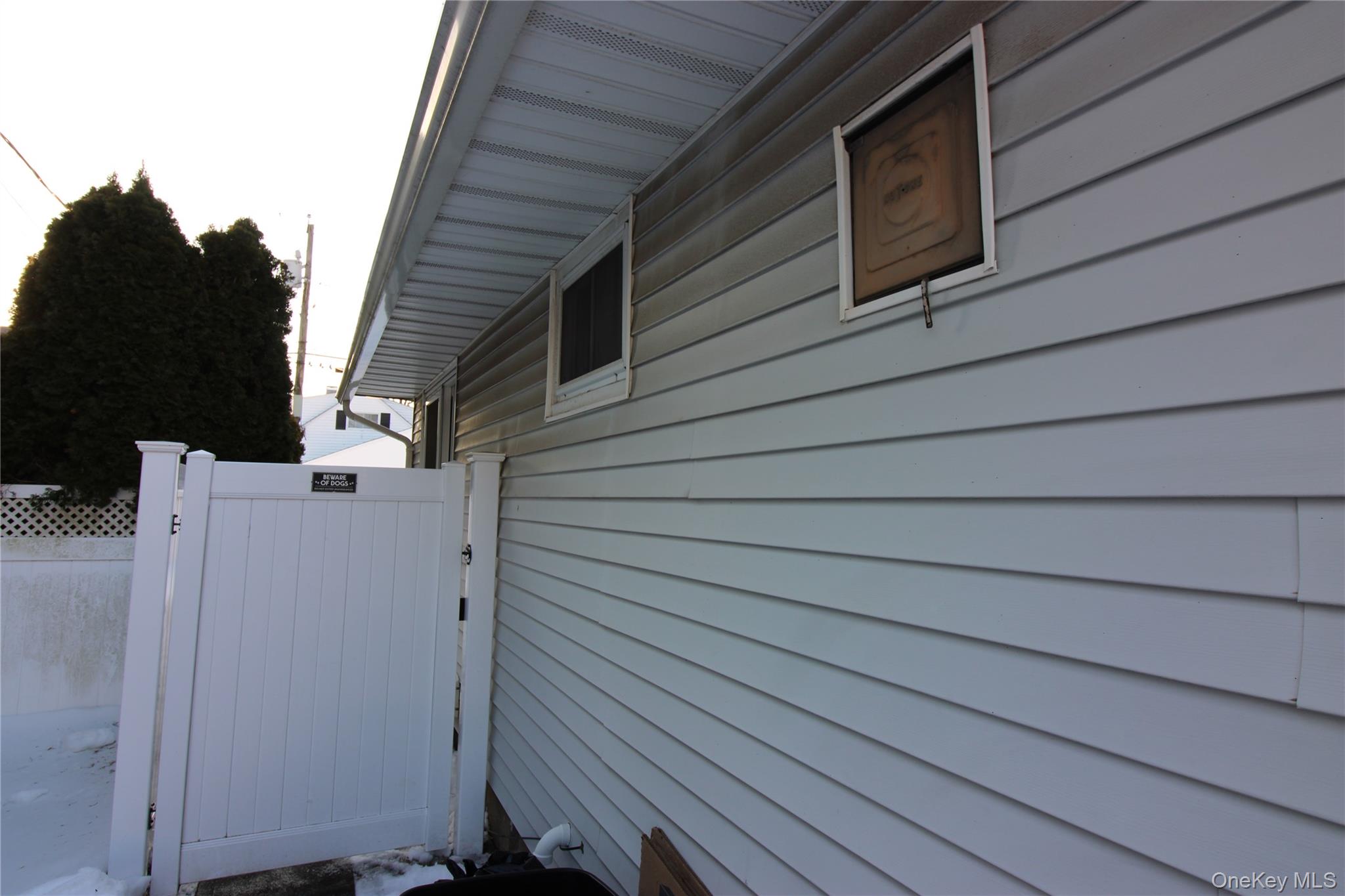 #6 photo, 76 Vincent Road, Hicksville , NY 11801