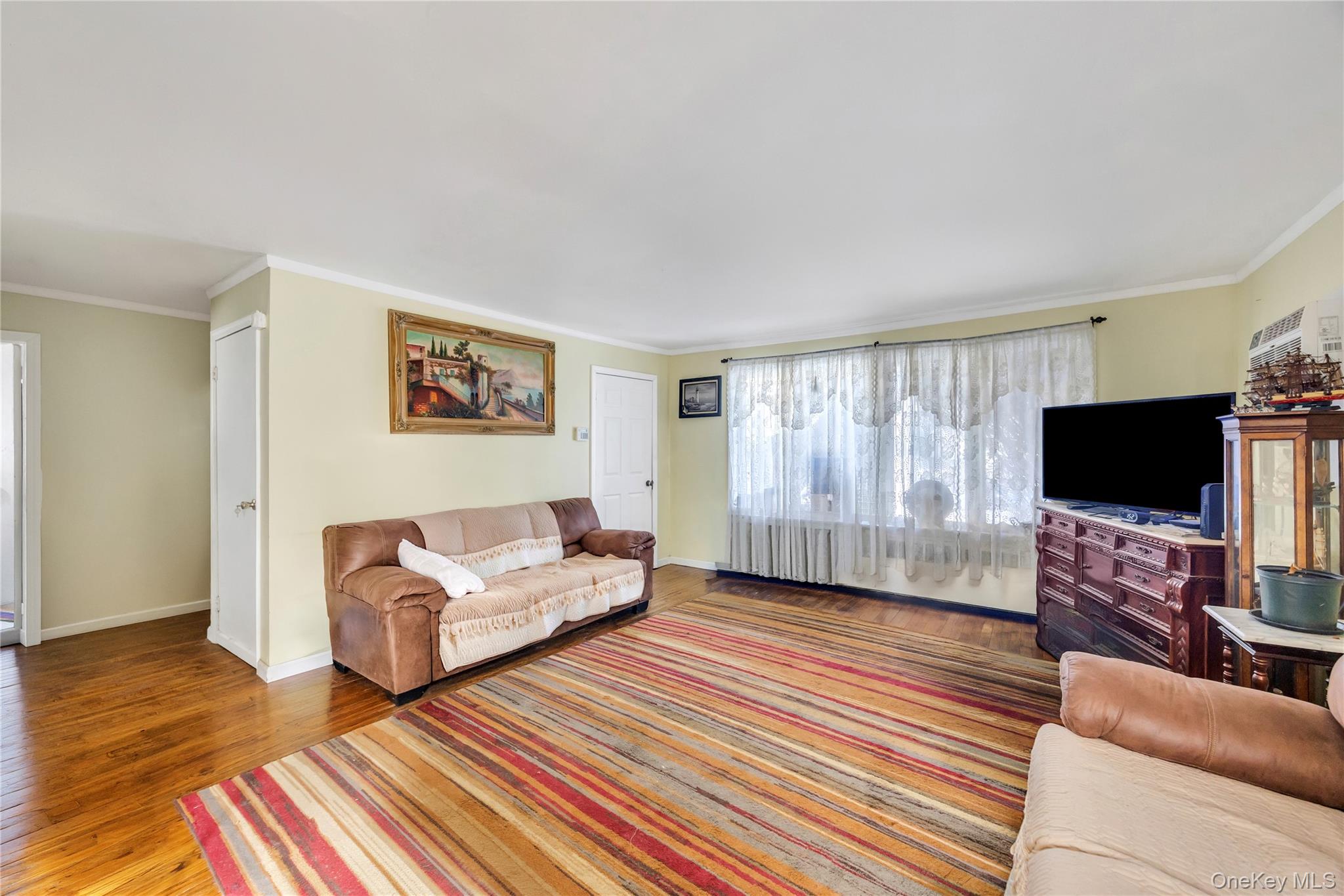 #7 photo, 44 Seley Drive, Саффолк ‖ North Babylon , NY 11703