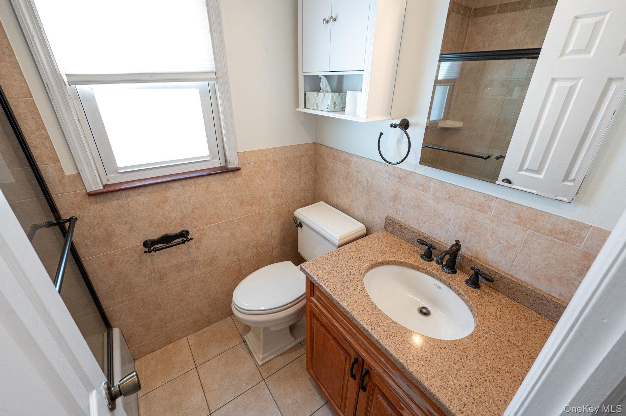 #11 photo, 840 Jerusalem Avenue, नासाउ काउंटी Merrick , NY 11566