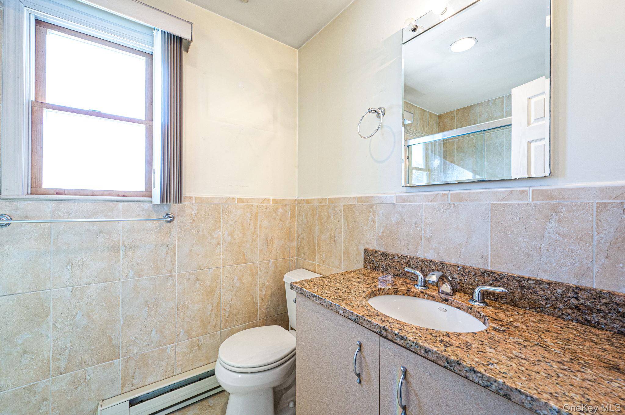 #20 photo, 840 Jerusalem Avenue, नासाउ काउंटी Merrick , NY 11566