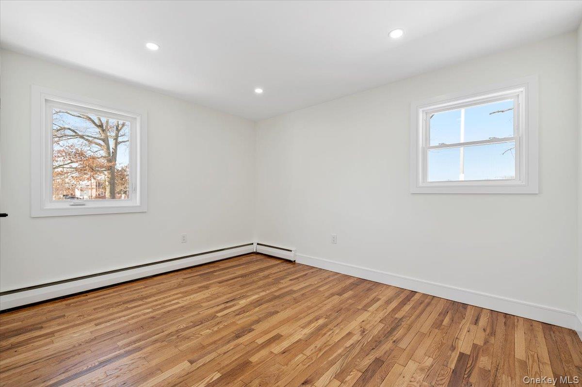 #19 photo, 23 Peters Avenue, नासाउ काउंटी Hempstead , NY 11550