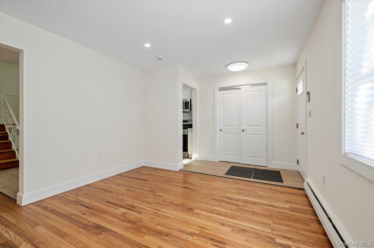 #6 photo, 23 Peters Avenue, नासाउ काउंटी Hempstead , NY 11550