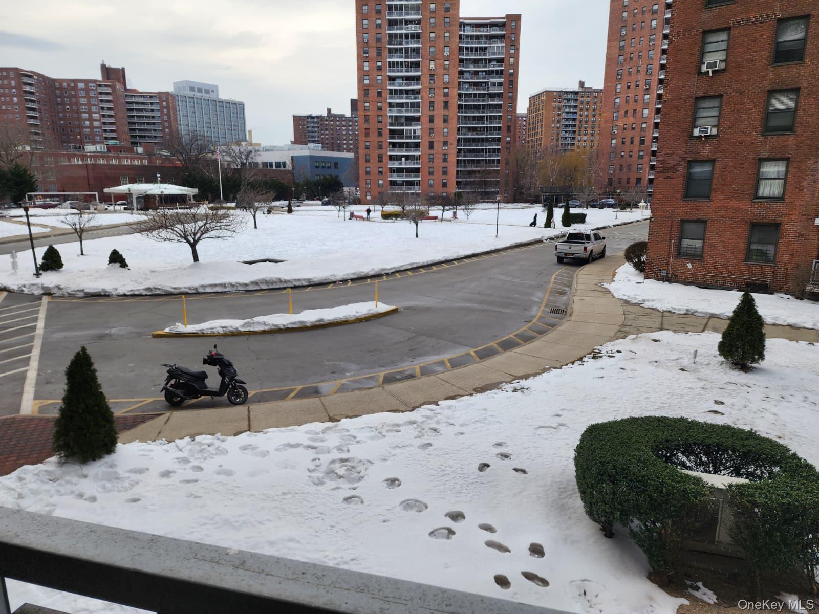 #11 photo, 61-45 98th Street, كوينز Rego Park , NY 11374