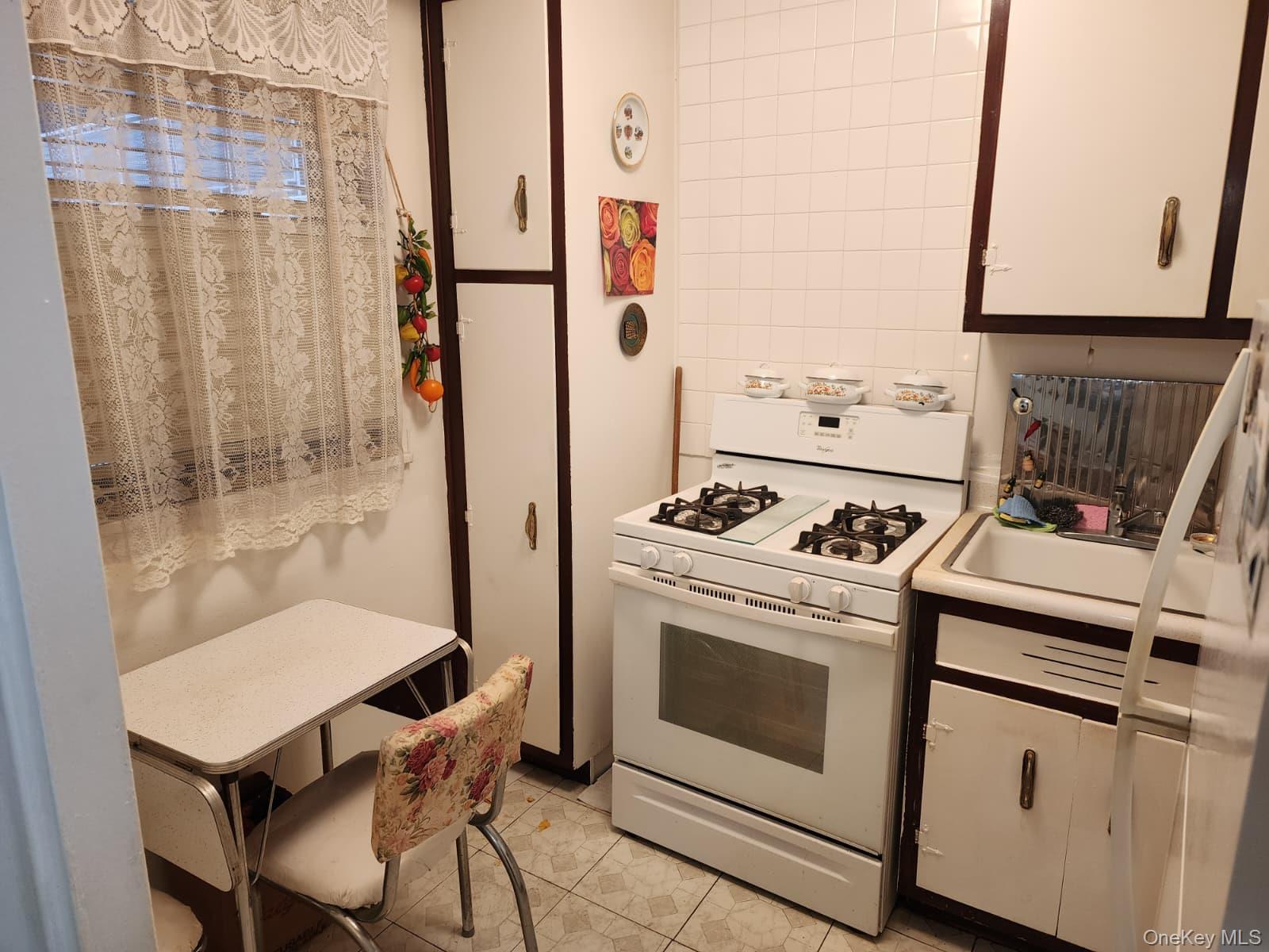 #7 photo, 61-45 98th Street, كوينز Rego Park , NY 11374