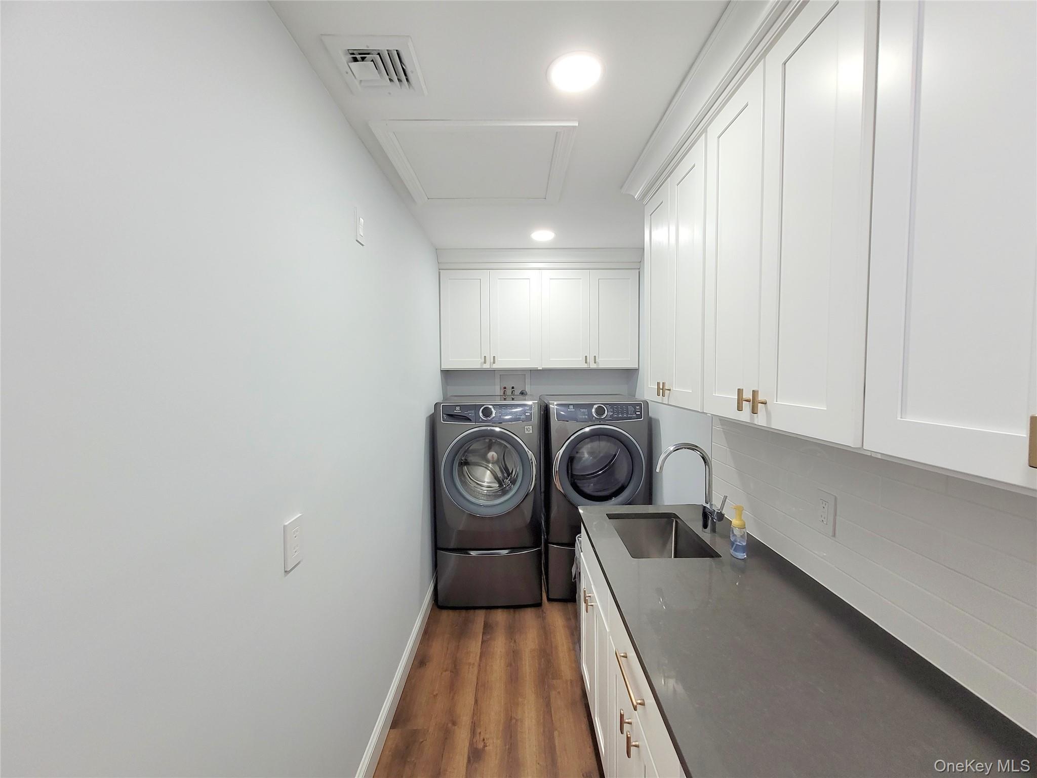 #10 photo, 702 Fishermans Road, Baldwin , NY 11510