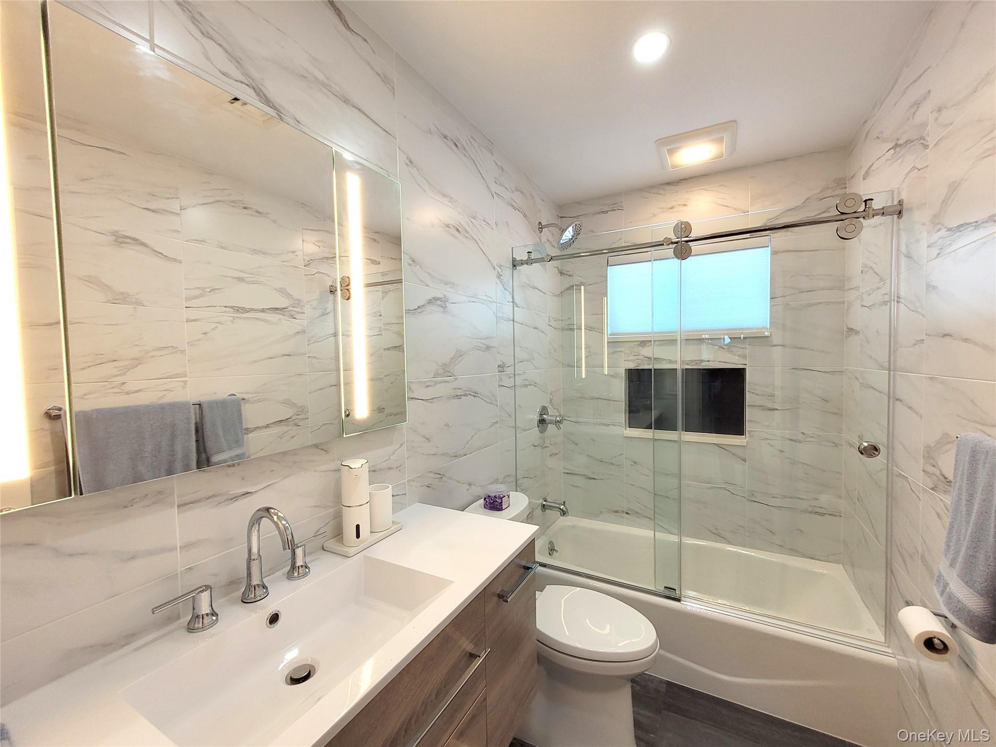 #16 photo, 702 Fishermans Road, Baldwin , NY 11510