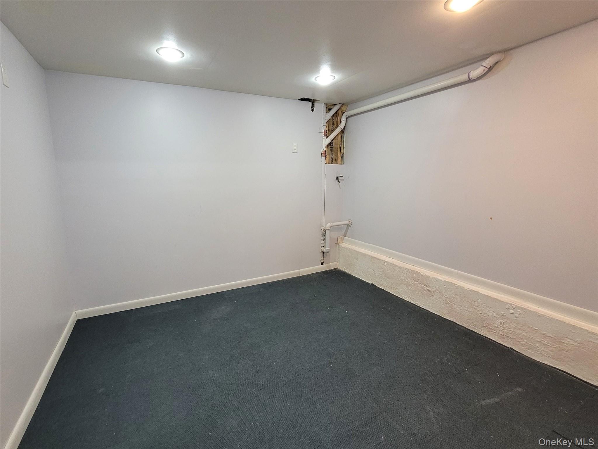 #20 photo, 702 Fishermans Road, Baldwin , NY 11510