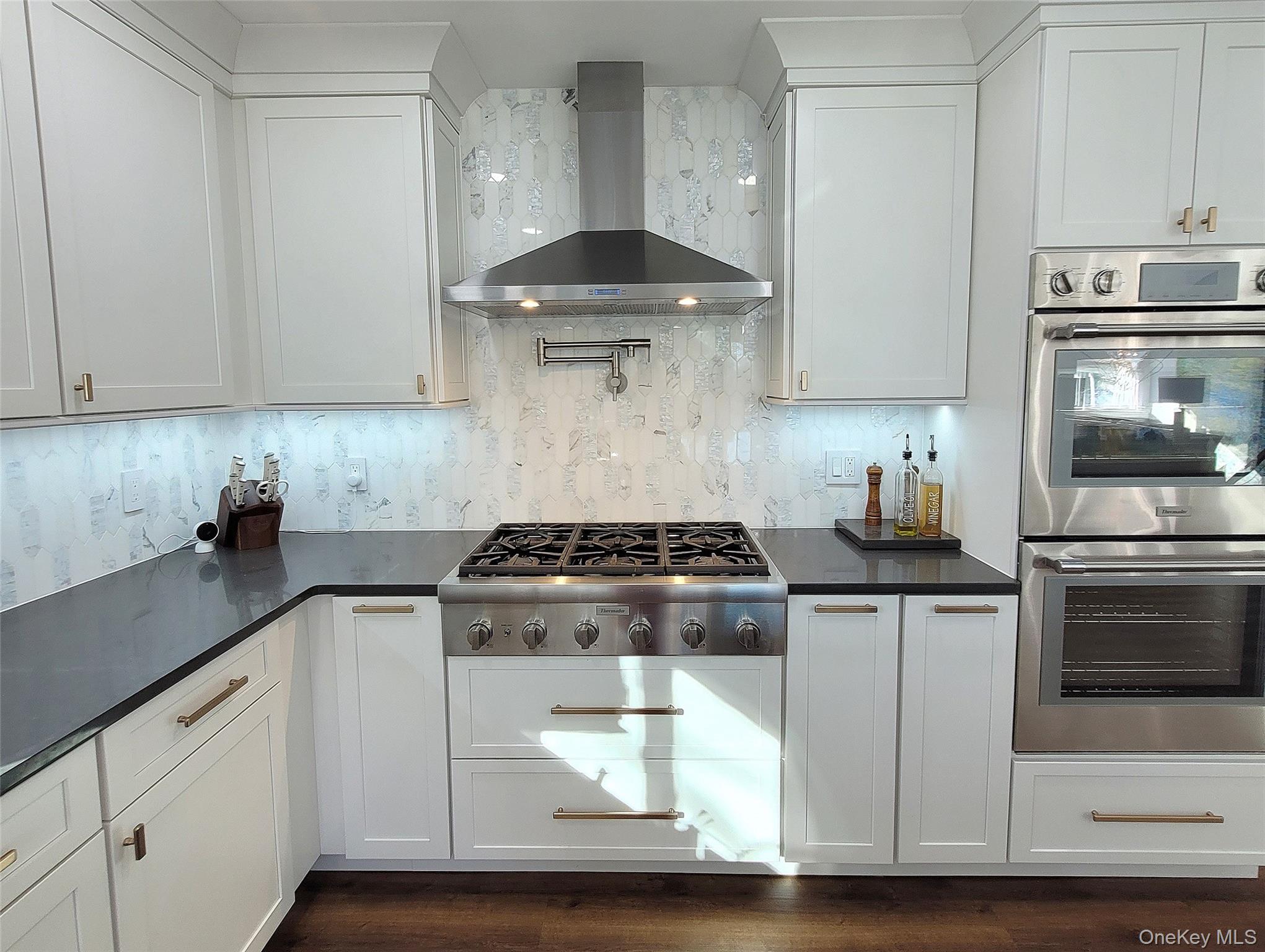 #8 photo, 702 Fishermans Road, Baldwin , NY 11510