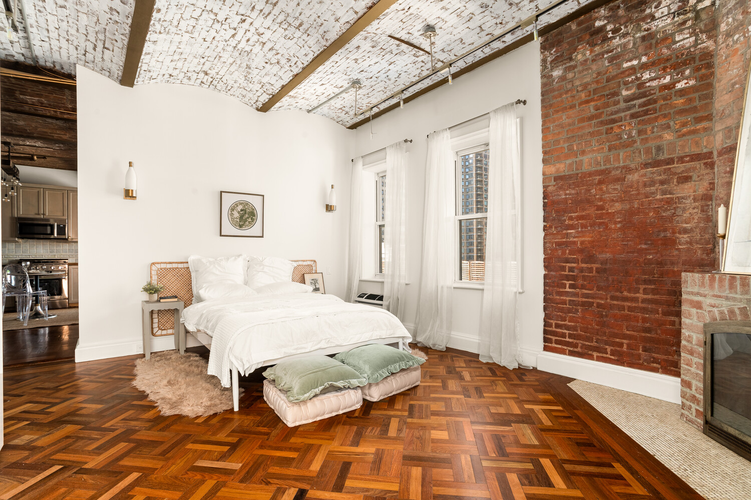 #11 photo, 205 W 57TH Street, Central Park South , NY 10019