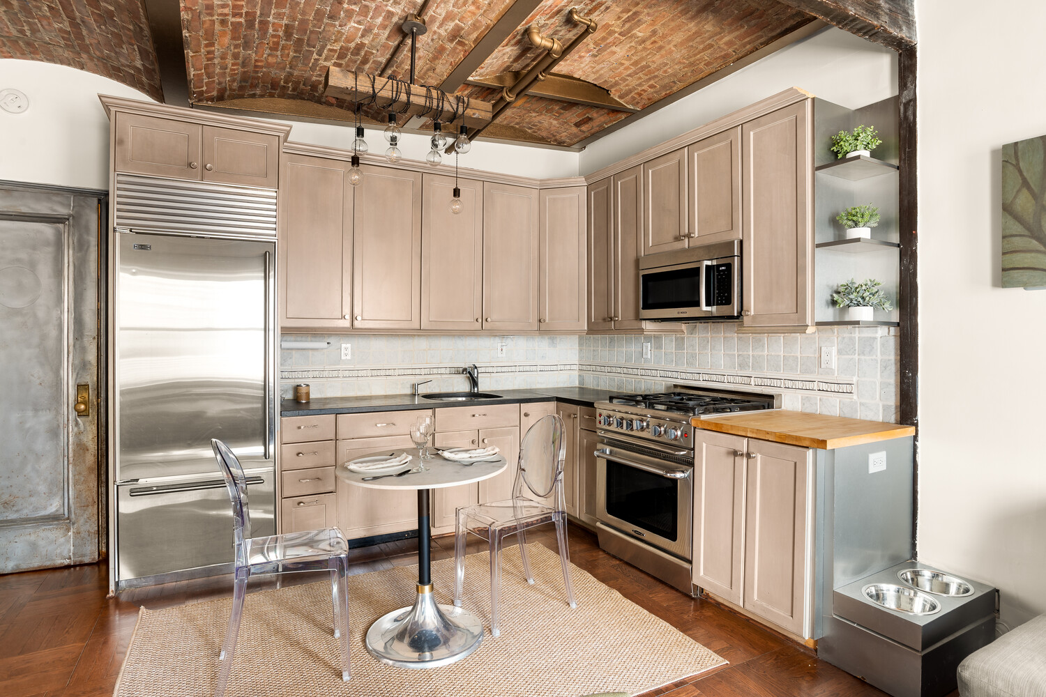 #5 photo, 205 W 57TH Street, Central Park South , NY 10019