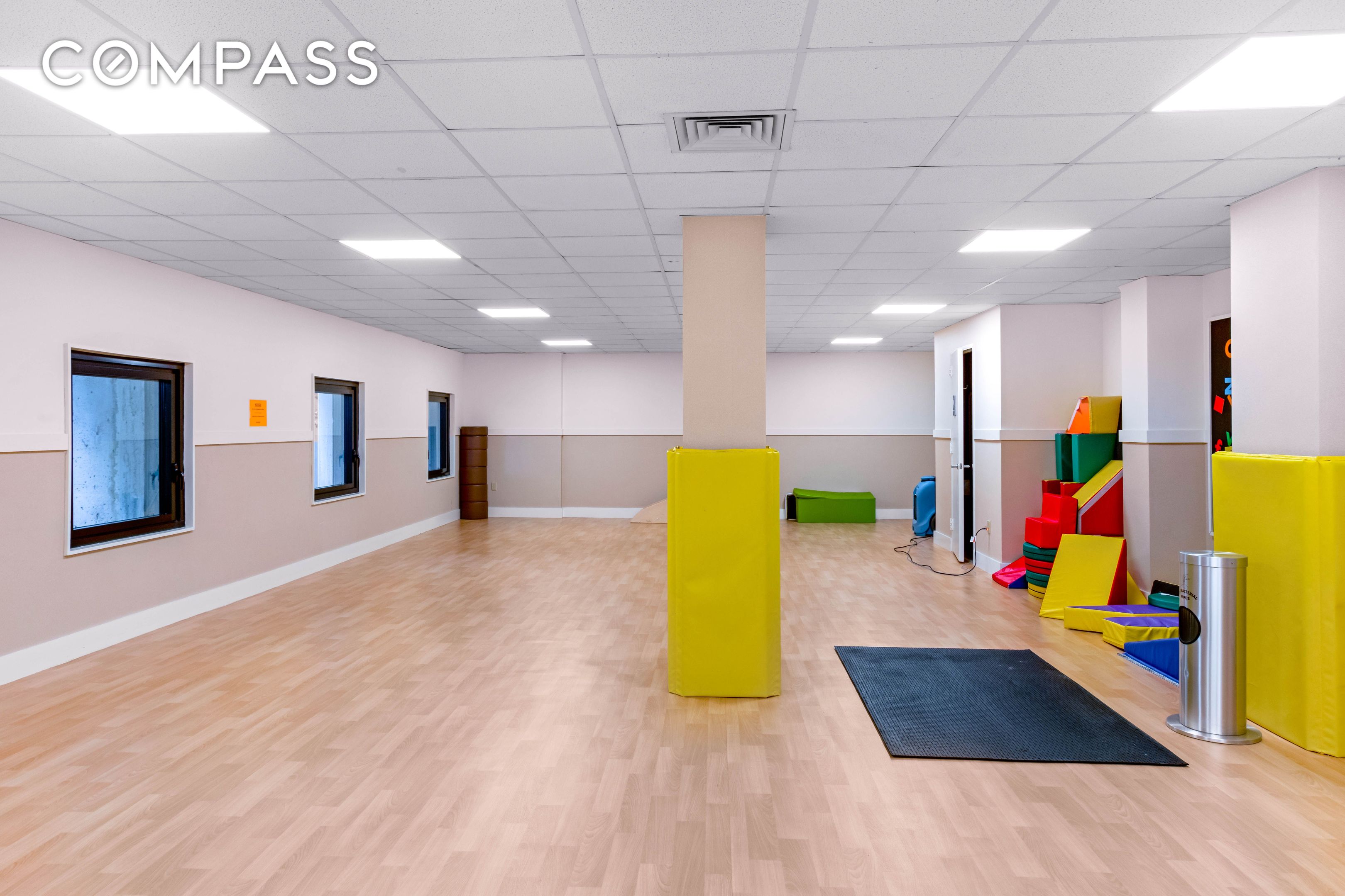 #17 photo, 531 Main Street, Roosevelt Island , NY 10044