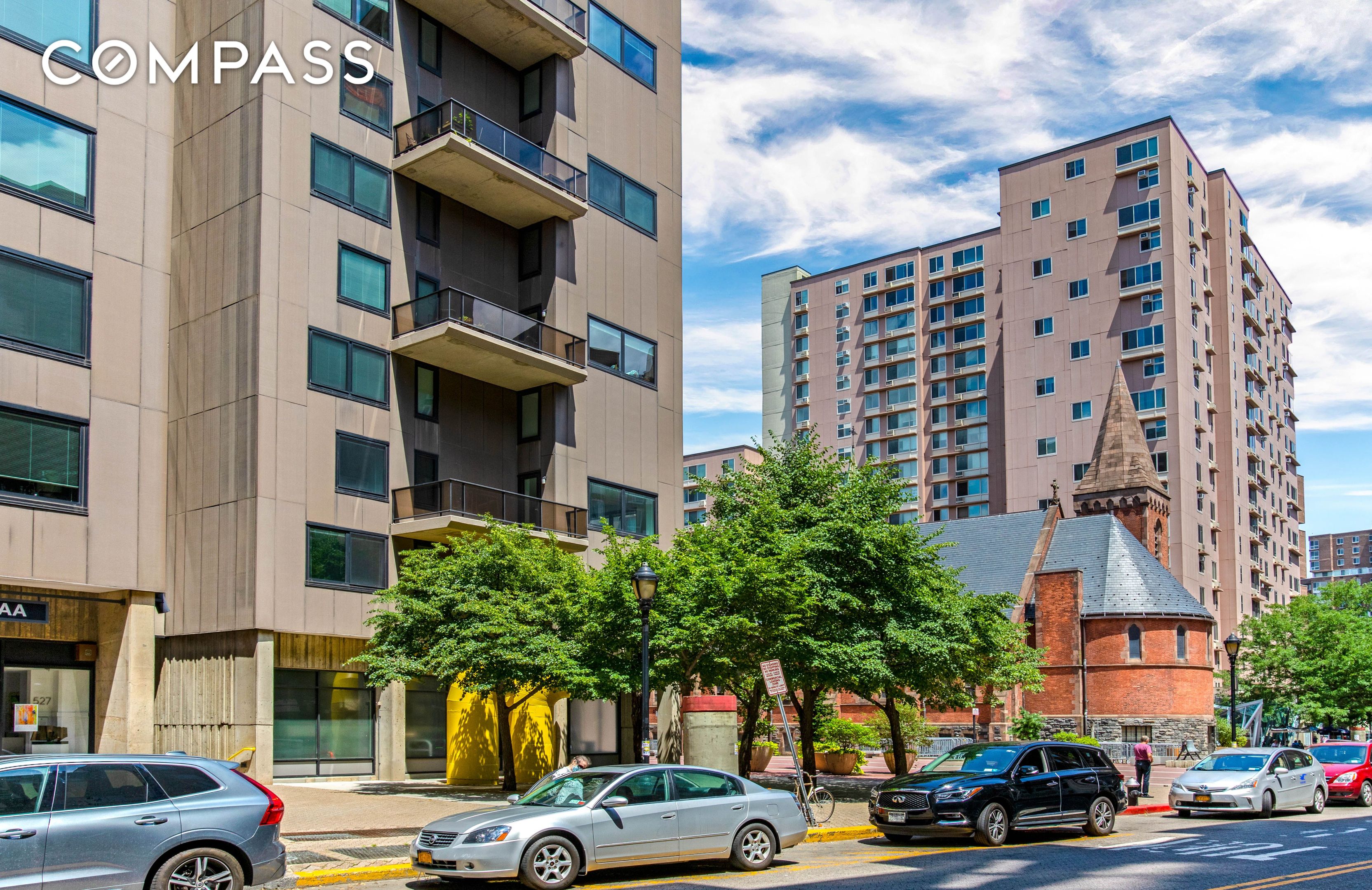 #21 photo, 531 Main Street, Roosevelt Island , NY 10044