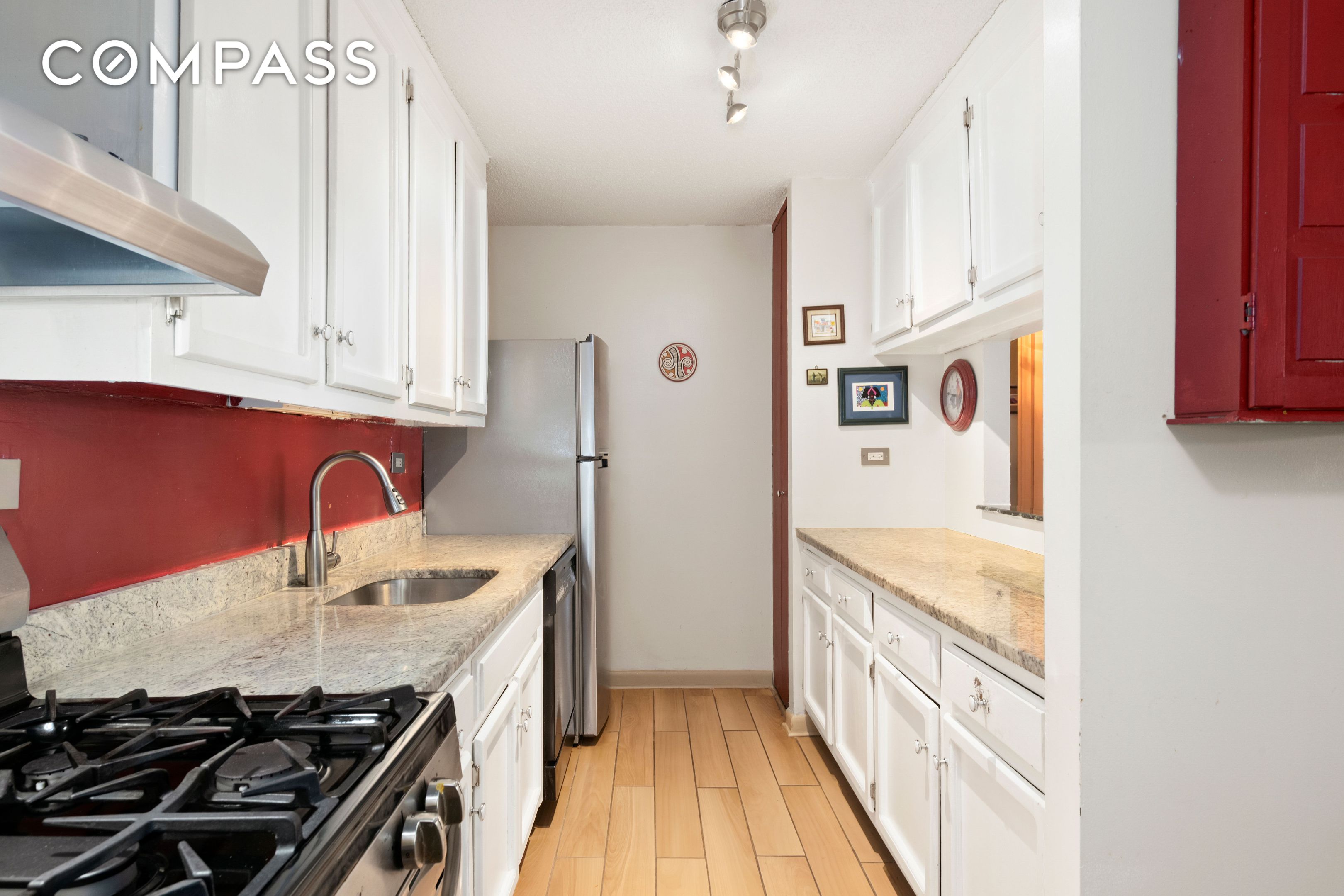 #6 photo, 531 Main Street, Roosevelt Island , NY 10044