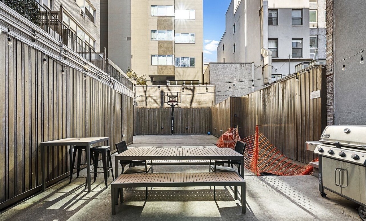 #9 photo, 111 3RD Avenue, Манхэттен ‖ East Village , NY 10003