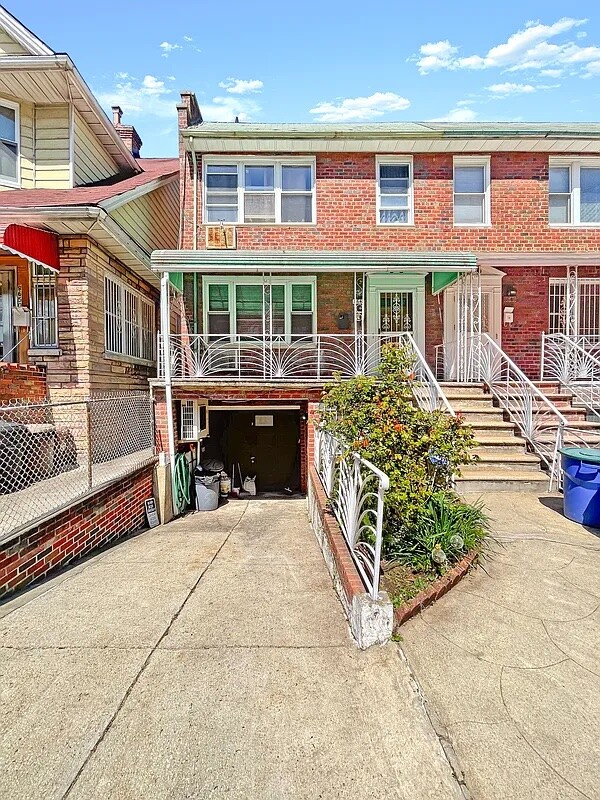 #13 photo, 8648 21ST Avenue, הברונקס Bath Beach , NY 11214