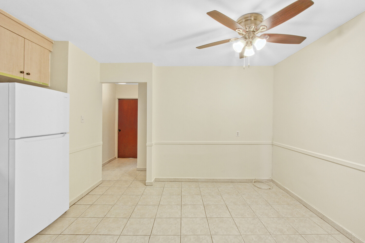 #4 photo, 8648 21ST Avenue, הברונקס Bath Beach , NY 11214