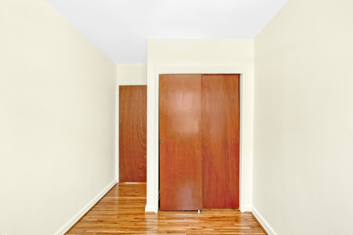 #9 photo, 8648 21ST Avenue, הברונקס Bath Beach , NY 11214