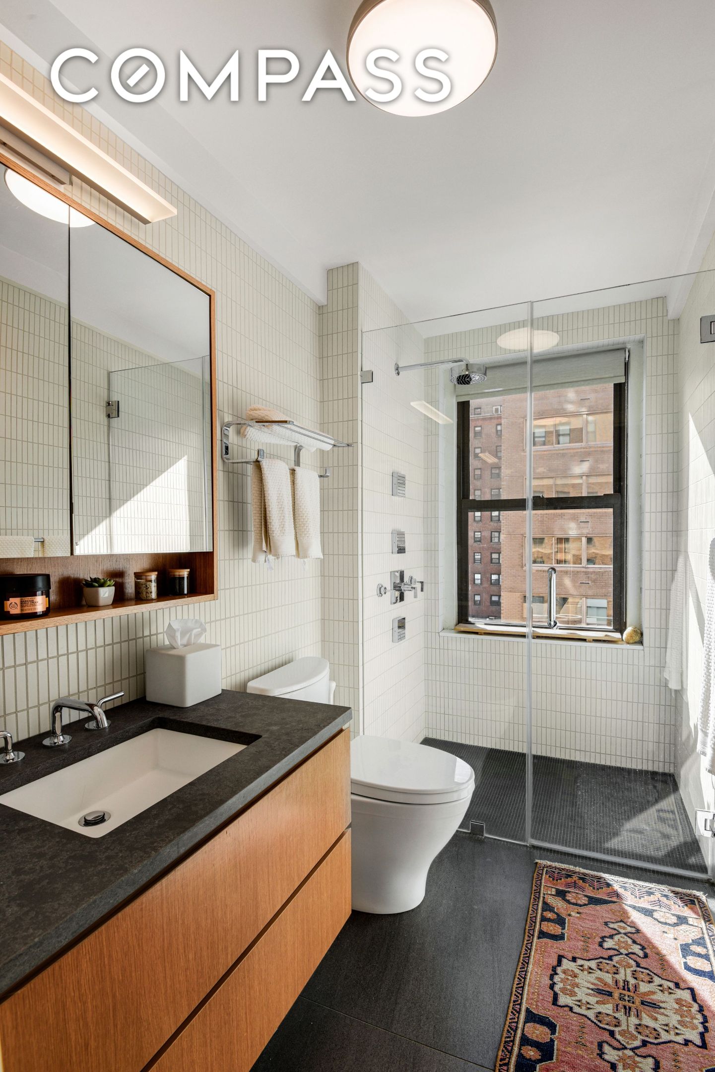 #12 photo, 205 E 78th Street, 맨해튼 Upper East Side , NY 10075