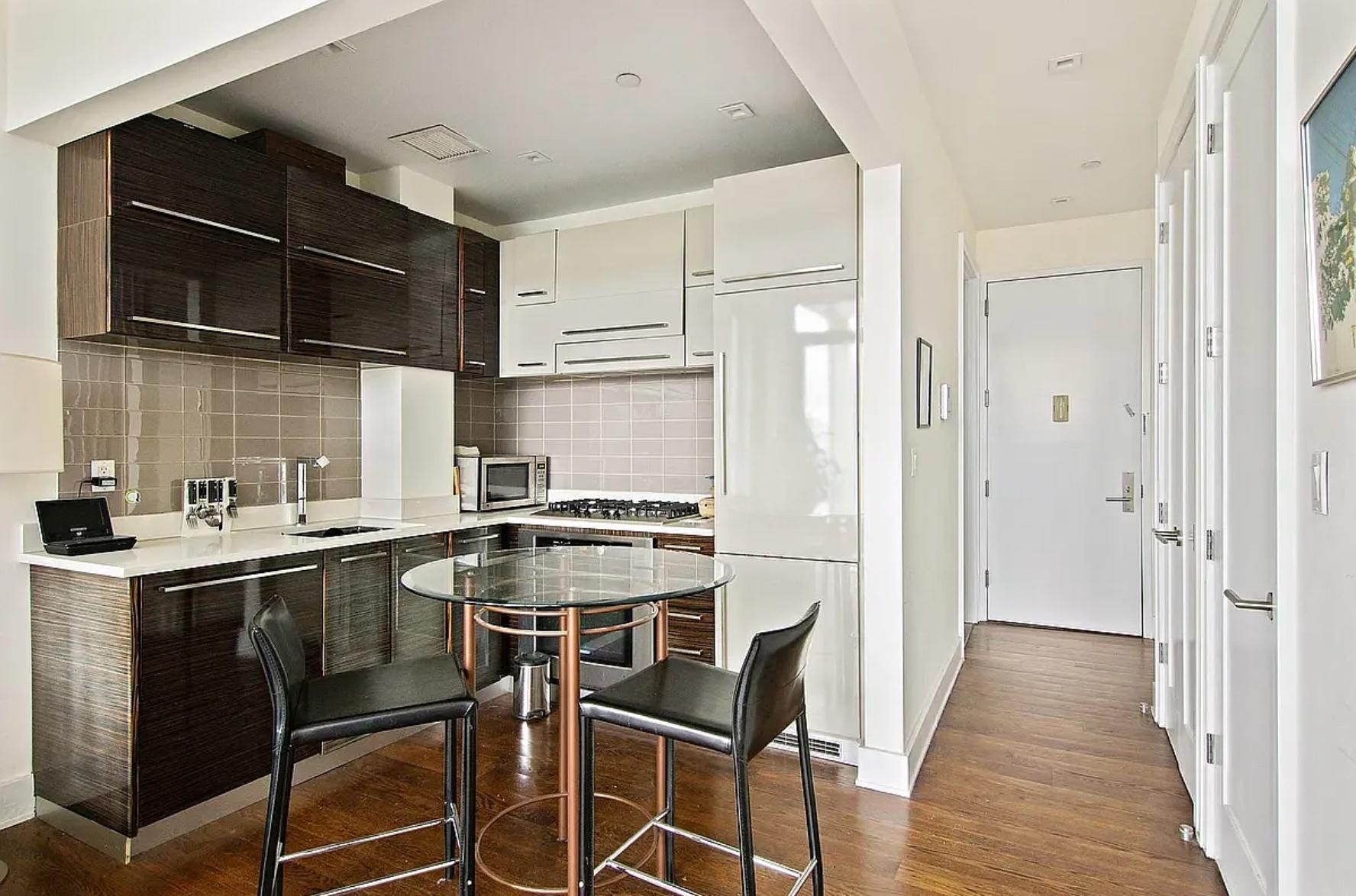 #4 photo, 26-26 Jackson Avenue, Long Island City , NY 11101