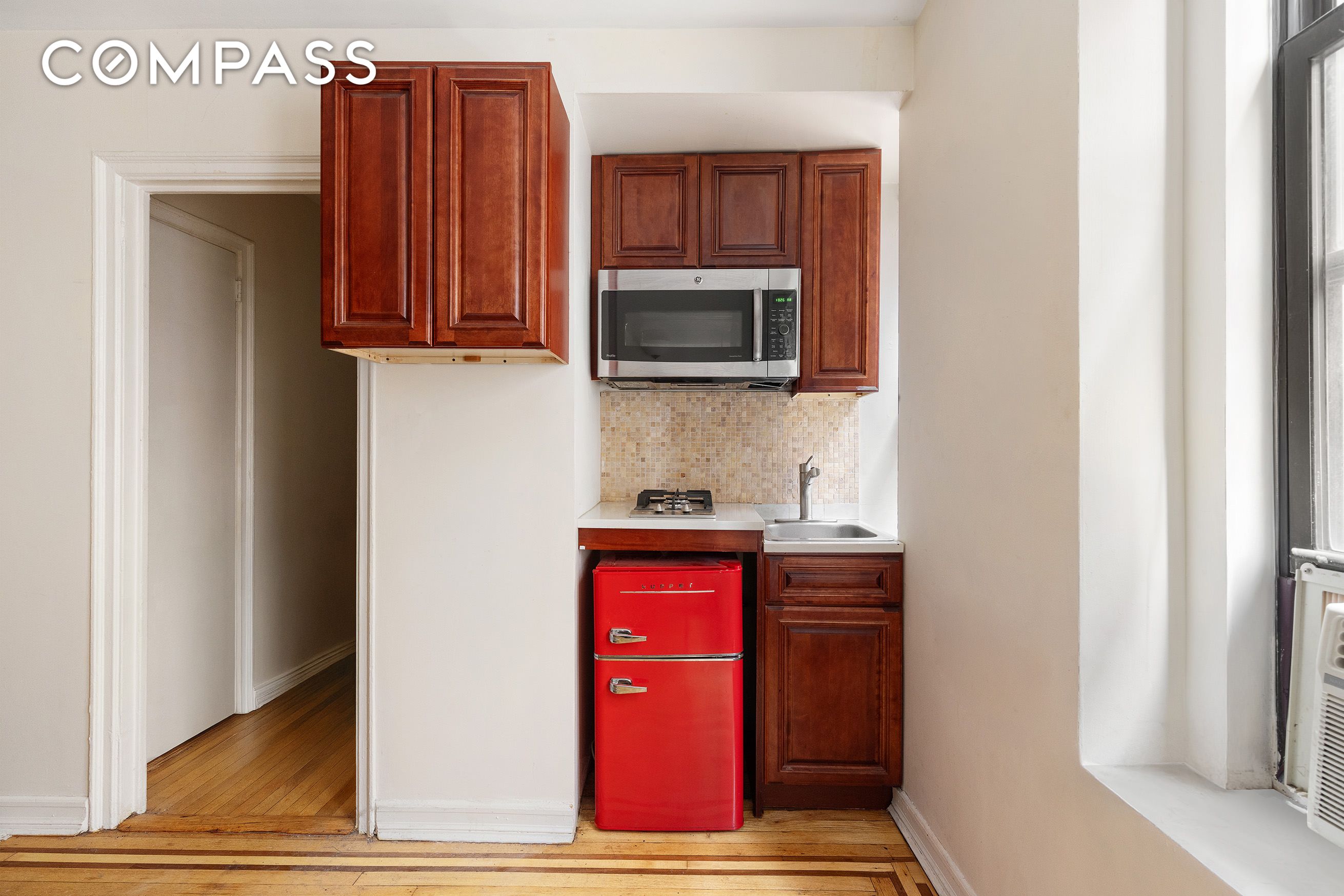 #4 photo, 300 8th Avenue, Park Slope , NY 11215