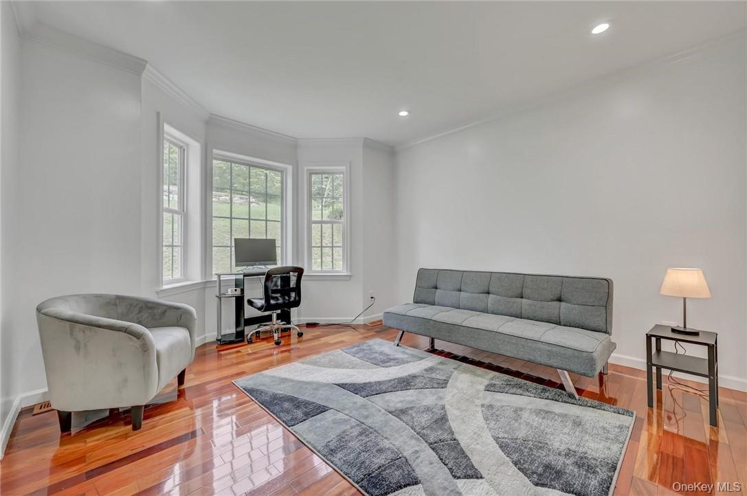 #4 photo, 73 Mountain Road, Bloomingburg , NY 12721