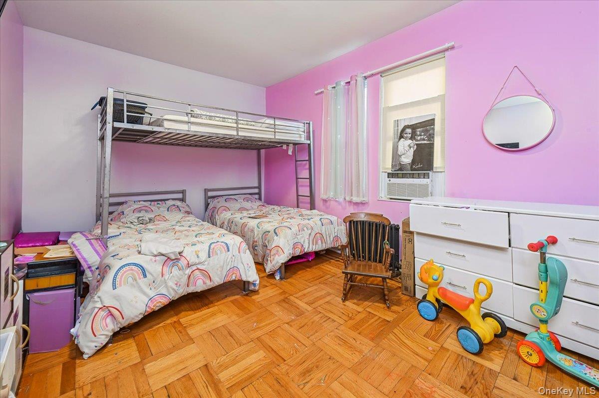 #7 photo, 1065 Stell Place, Bronx , NY 10469