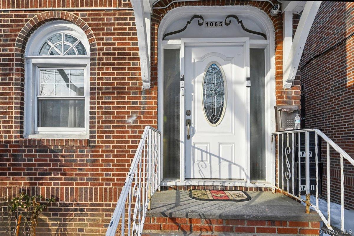 #9 photo, 1065 Stell Place, Bronx , NY 10469