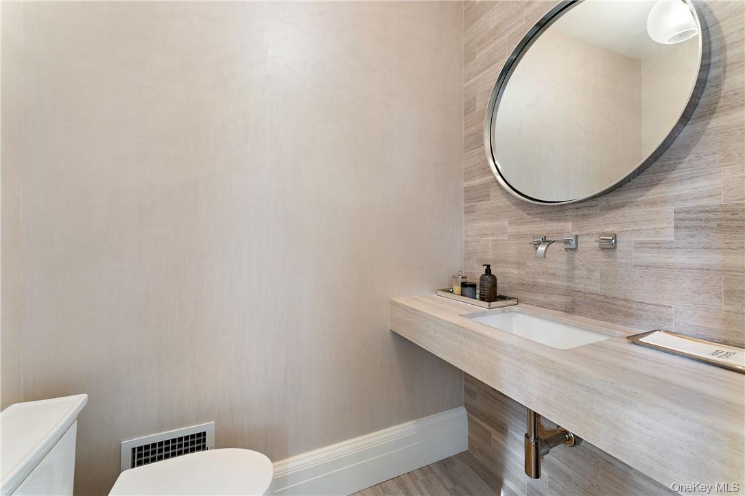 #18 photo, 100 Morris Lane, Scarsdale , NY 10583