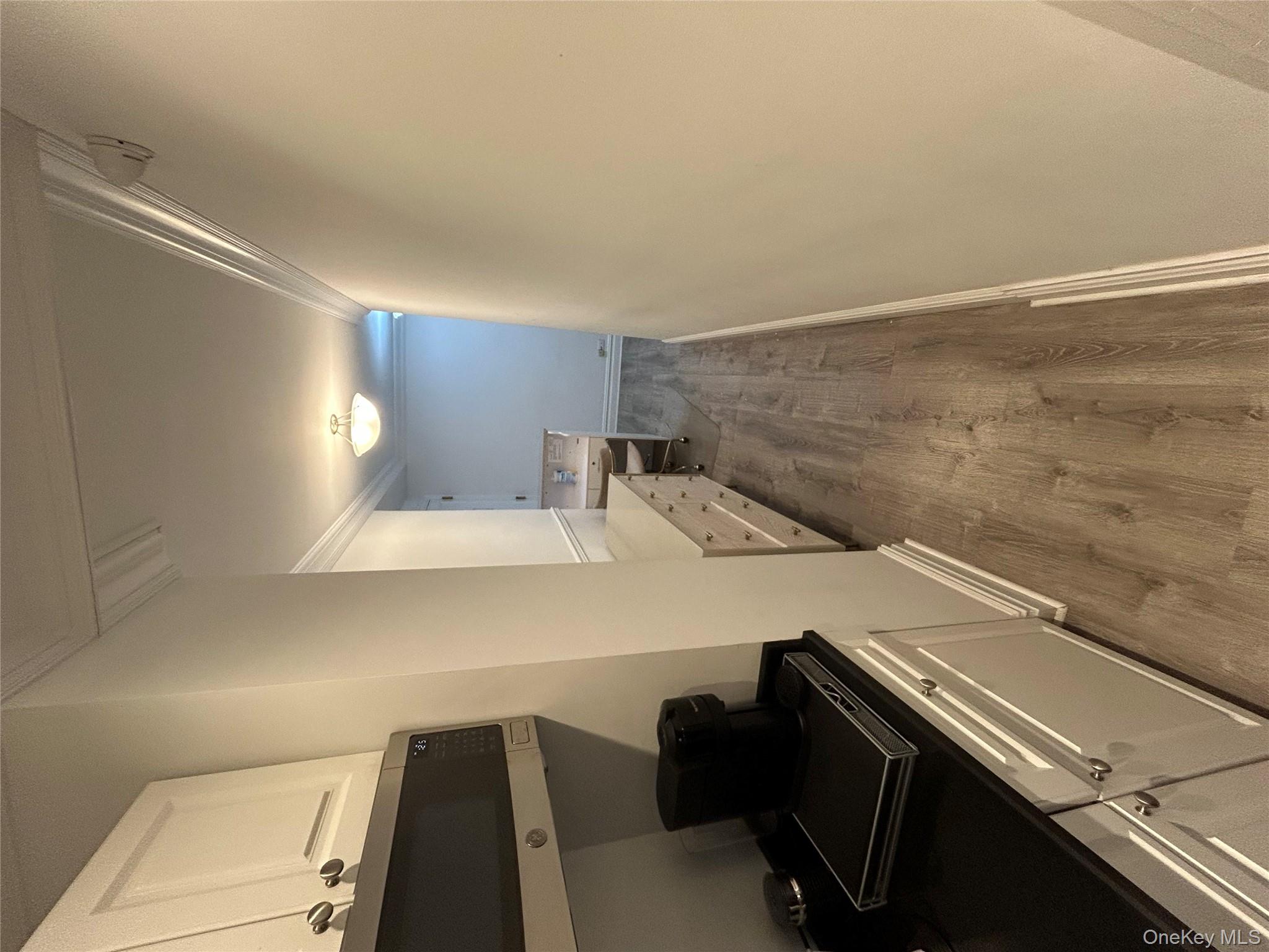 #10 photo, 23 West 73rd Street, New York (Manhattan) , NY 10023