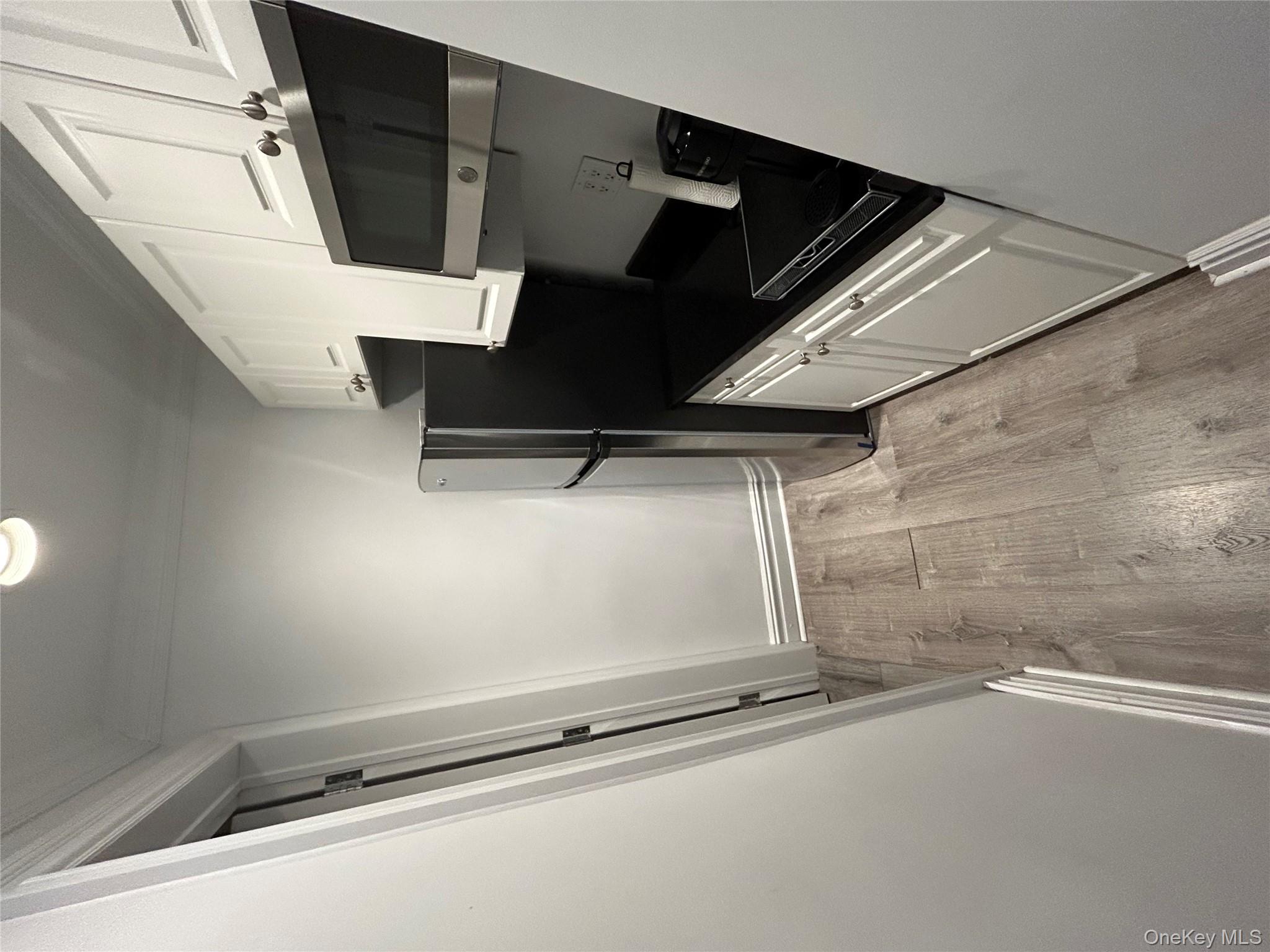 #12 photo, 23 West 73rd Street, New York (Manhattan) , NY 10023