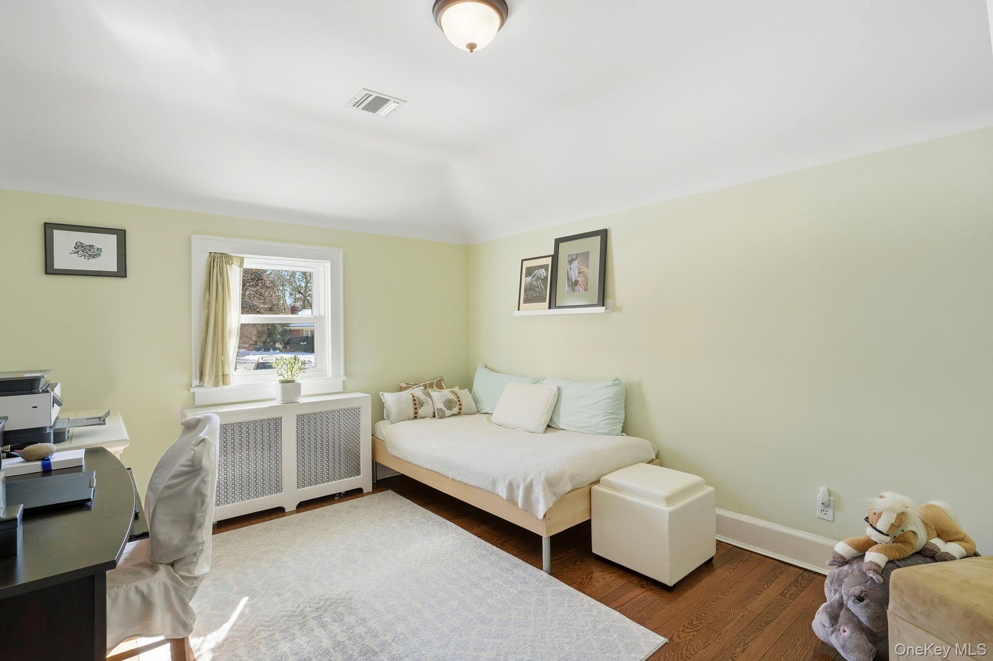 #11 photo, 4 Dupont Avenue, White Plains , NY 10605