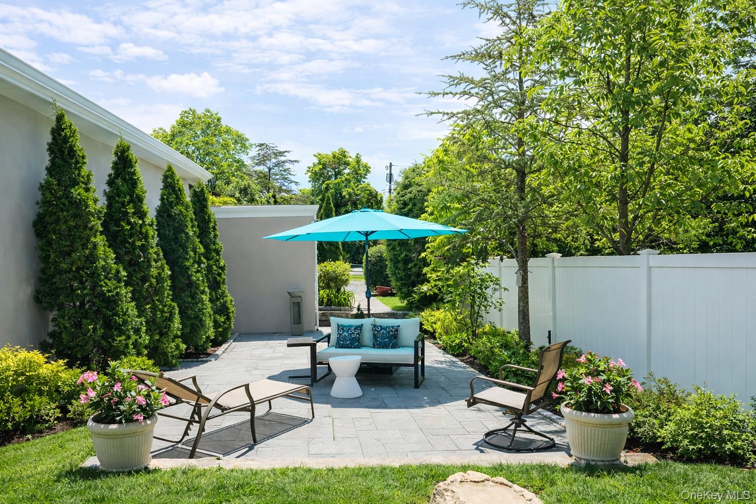 #2 photo, 4 Dupont Avenue, White Plains , NY 10605