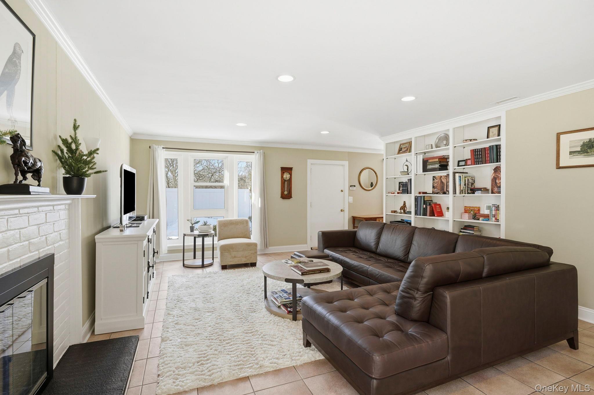 #4 photo, 4 Dupont Avenue, White Plains , NY 10605