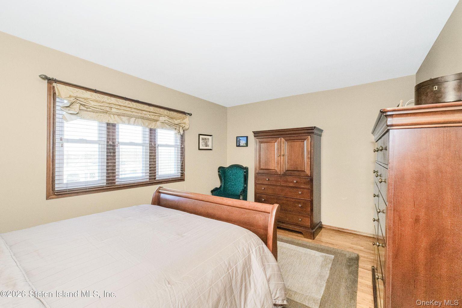 #18 photo, 194 Justin, Staten Island , NY 10306