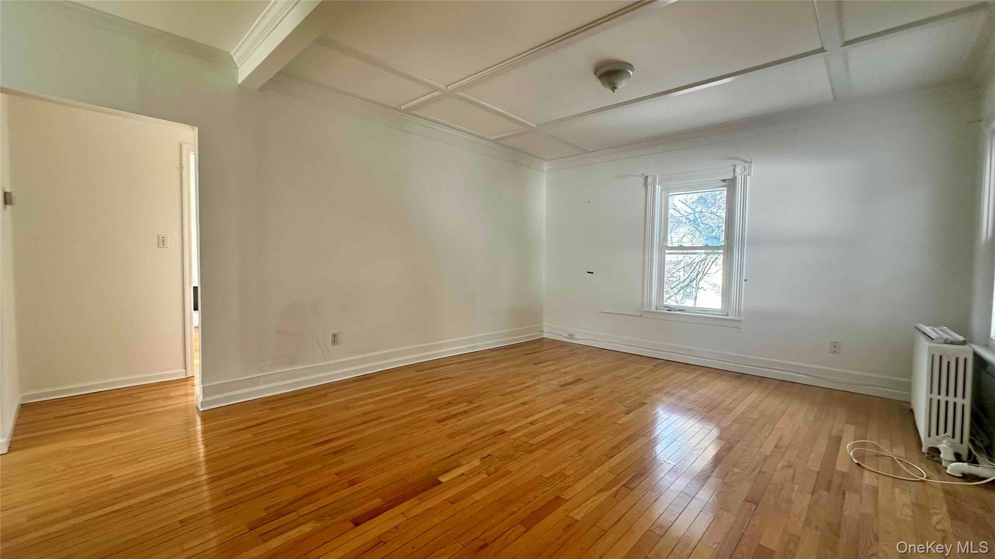 #3 photo, 55 Davis Street, नासाउ काउंटी Locust Valley , NY 11560