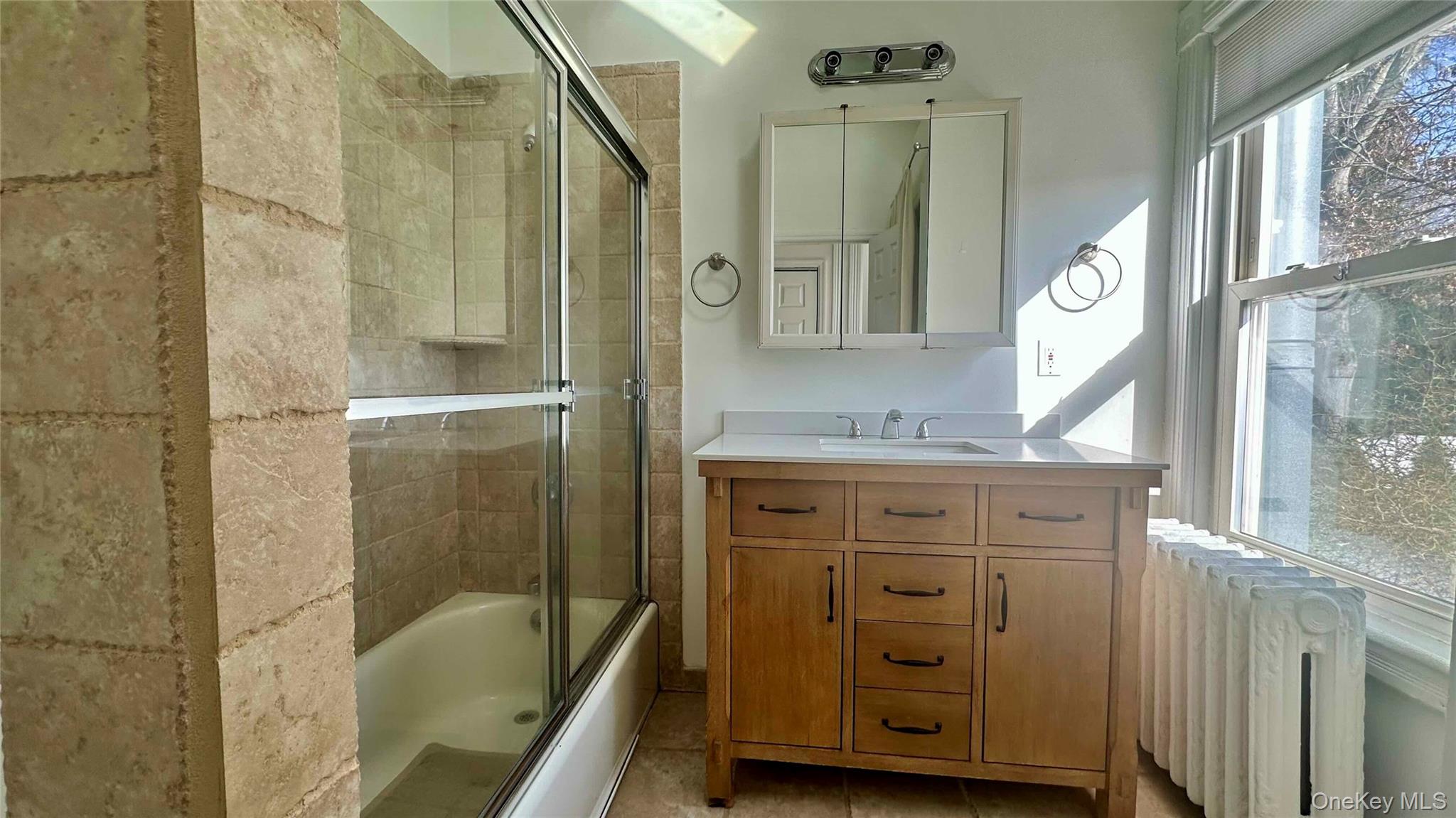 #9 photo, 55 Davis Street, नासाउ काउंटी Locust Valley , NY 11560