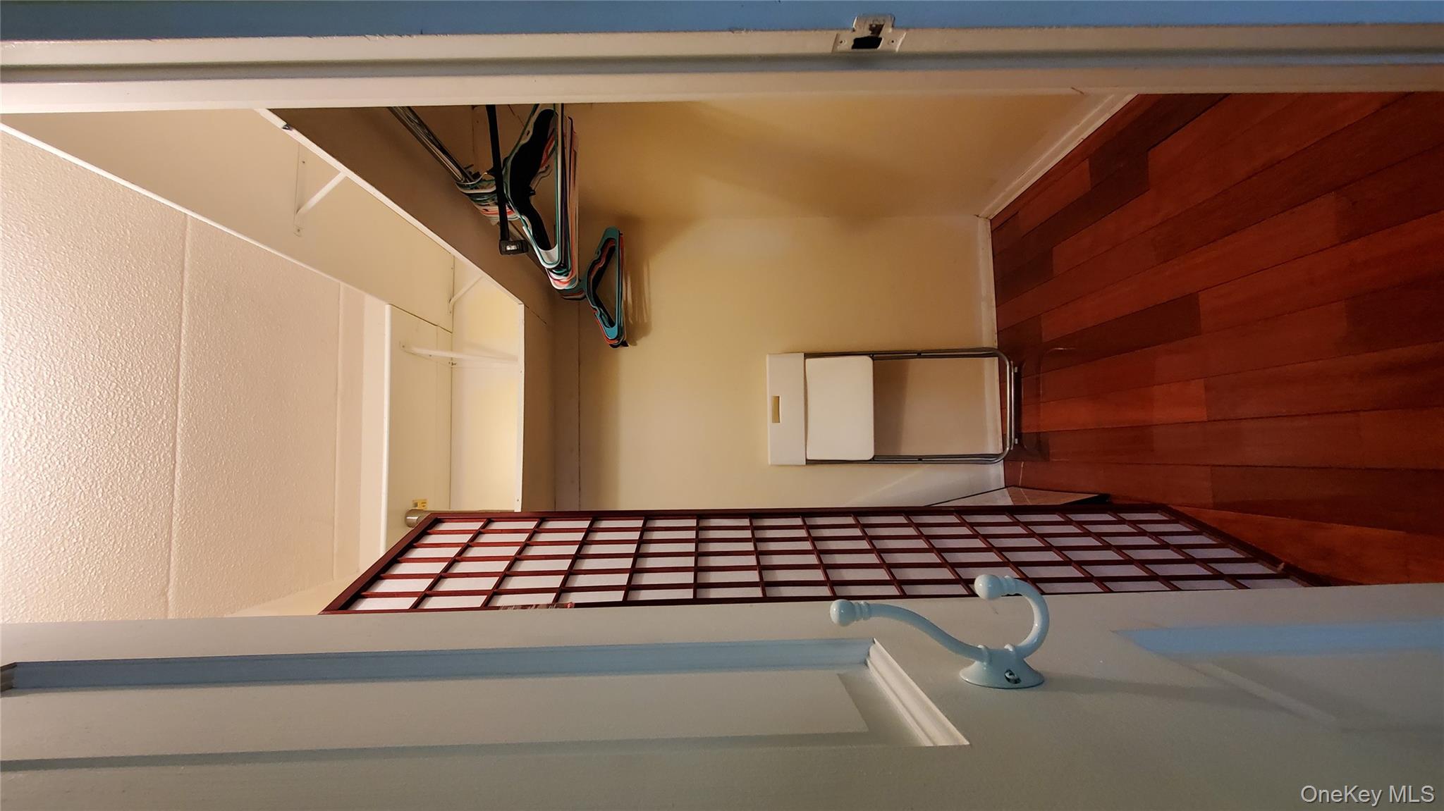 #15 photo, 136-75 37 Avenue, Flushing , NY 11354