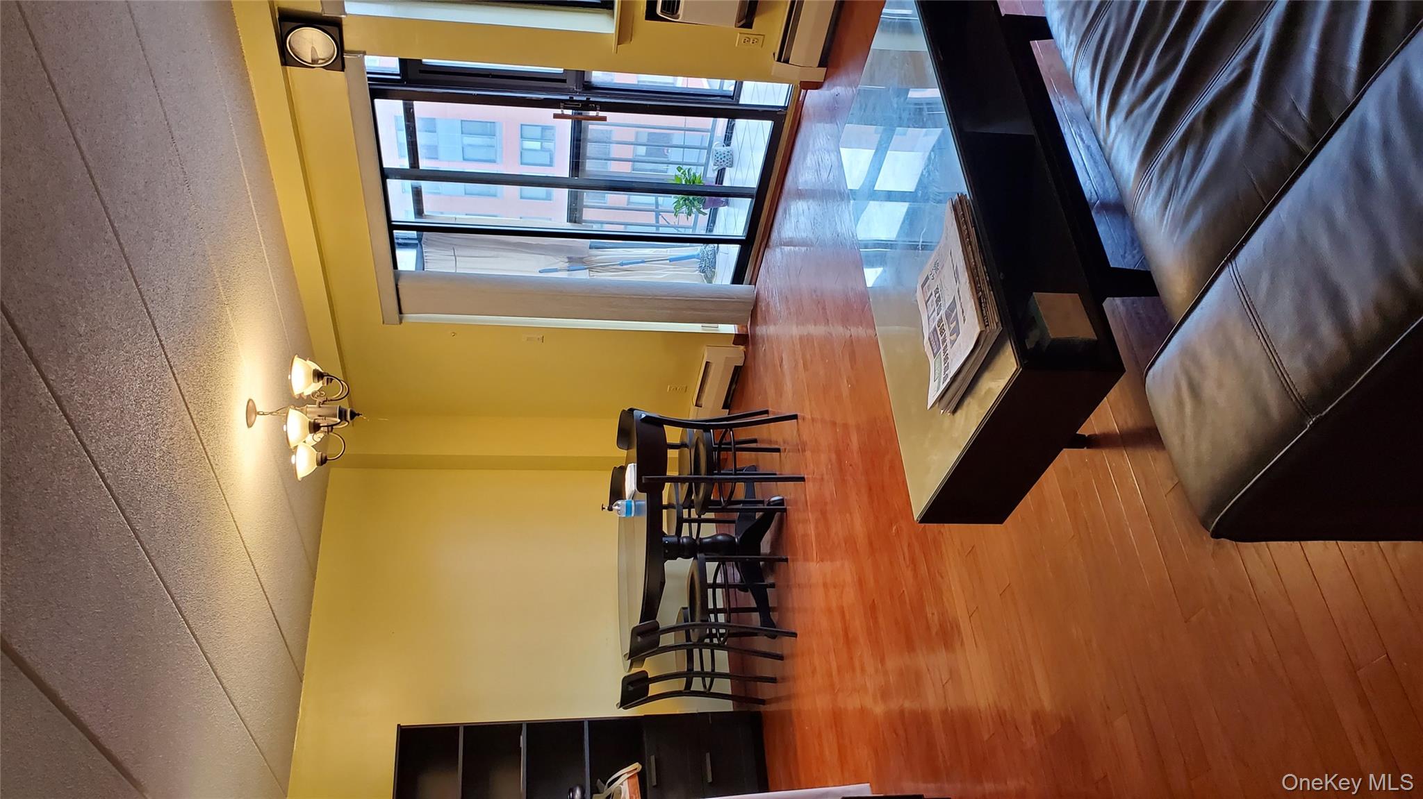 #4 photo, 136-75 37 Avenue, Flushing , NY 11354