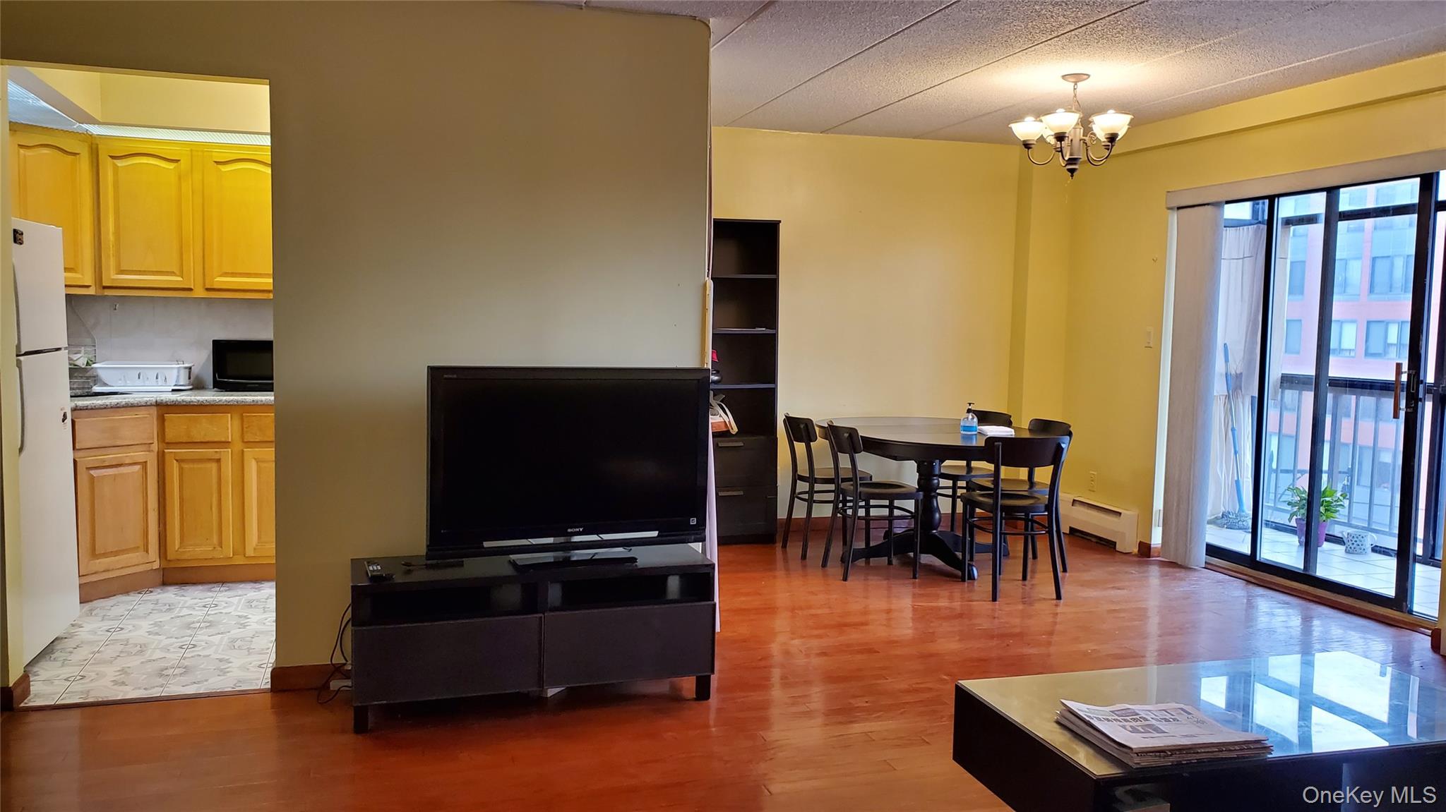 #5 photo, 136-75 37 Avenue, Flushing , NY 11354