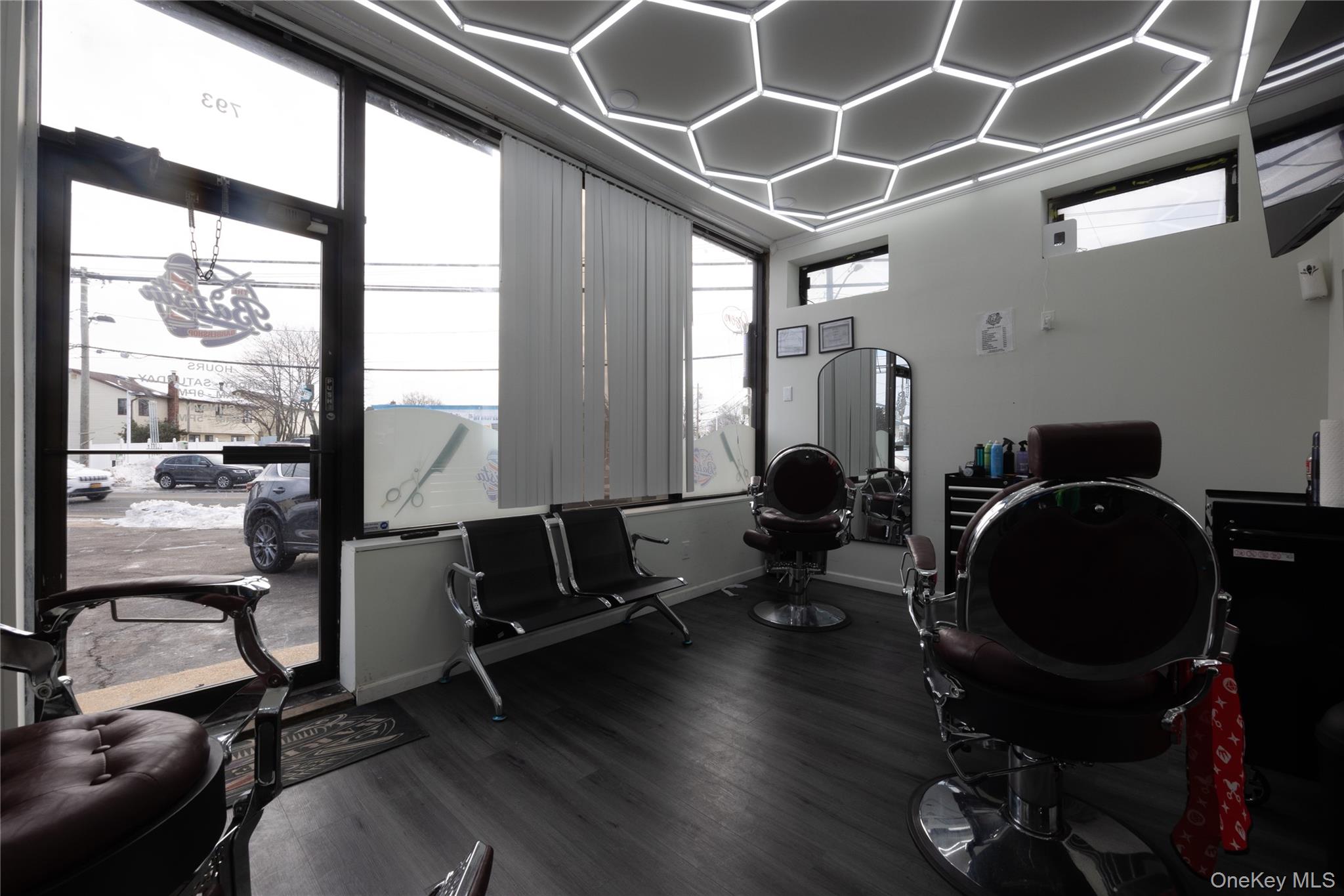 #2 photo, 793 Main Street, Farmingdale , NY 11735