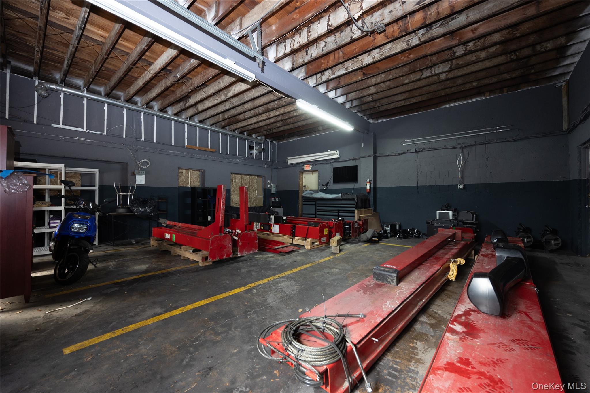 #8 photo, 793 Main Street, Farmingdale , NY 11735