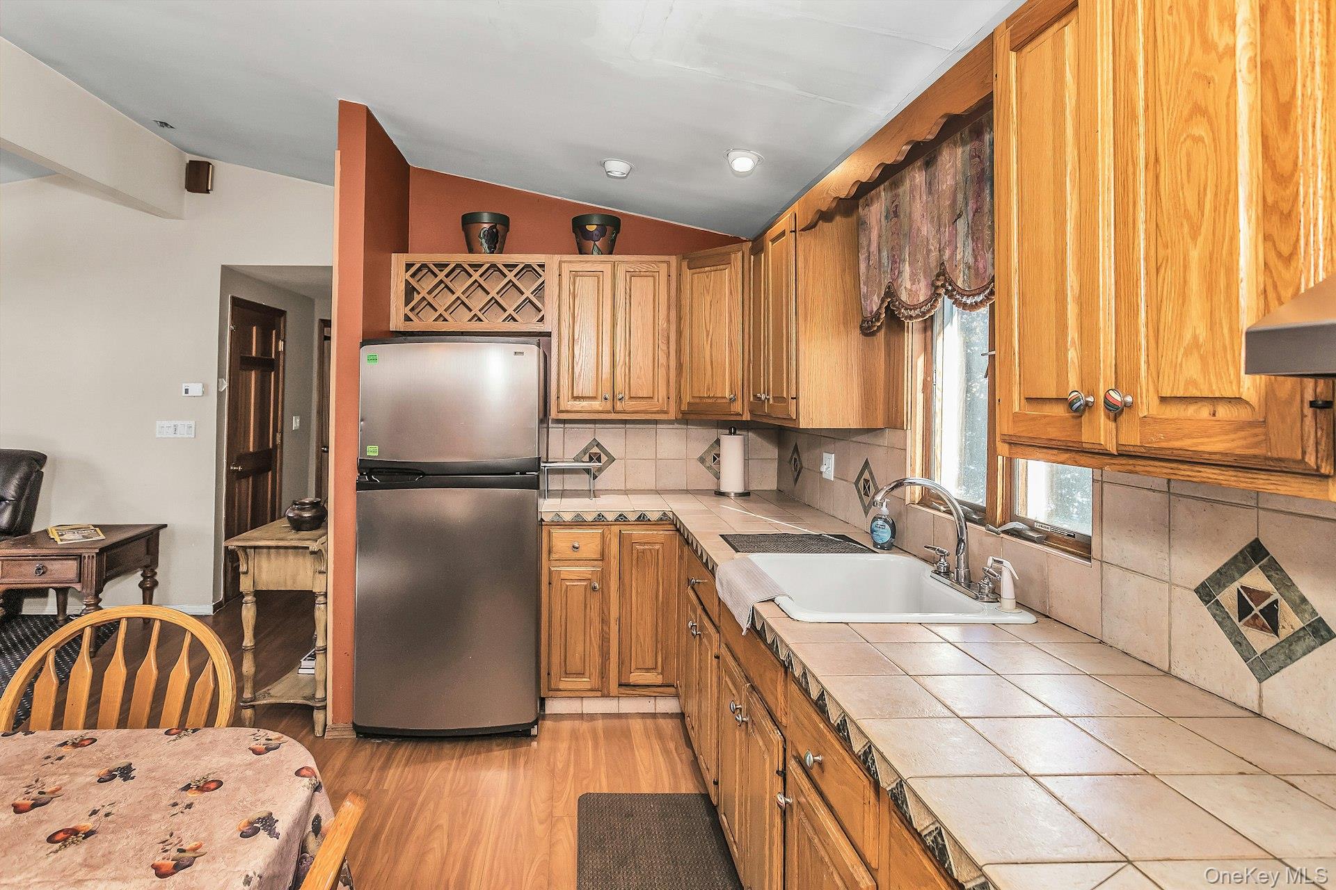 #8 photo, 1 Towne Court, Melville , NY 11747