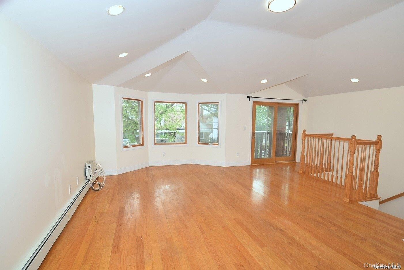 #4 photo, 154-36 20th Road, Куинс ‖ Whitestone , NY 11357