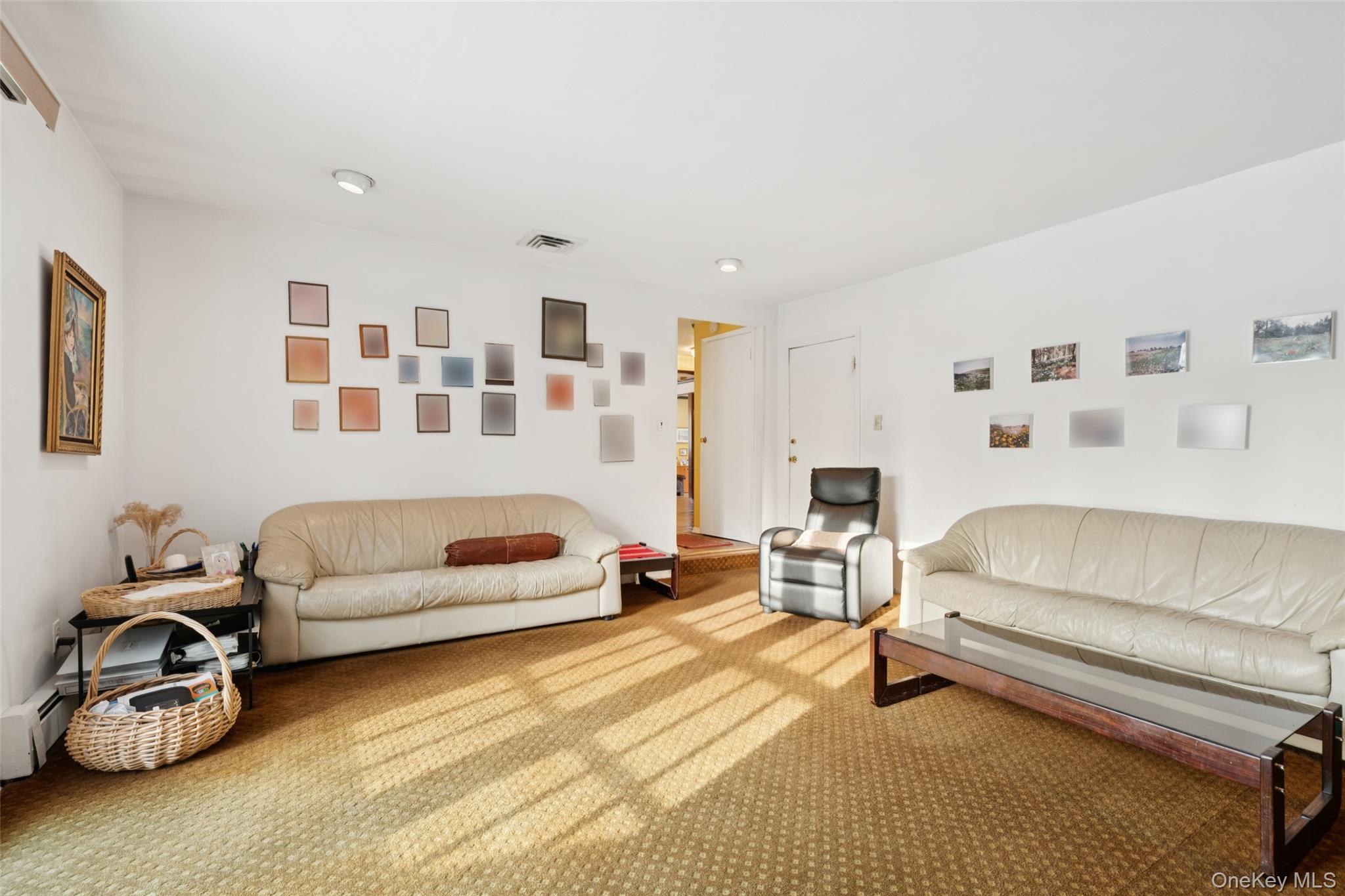 #11 photo, 10 Sarah Drive, מחוז סאפוק Dix Hills , NY 11746