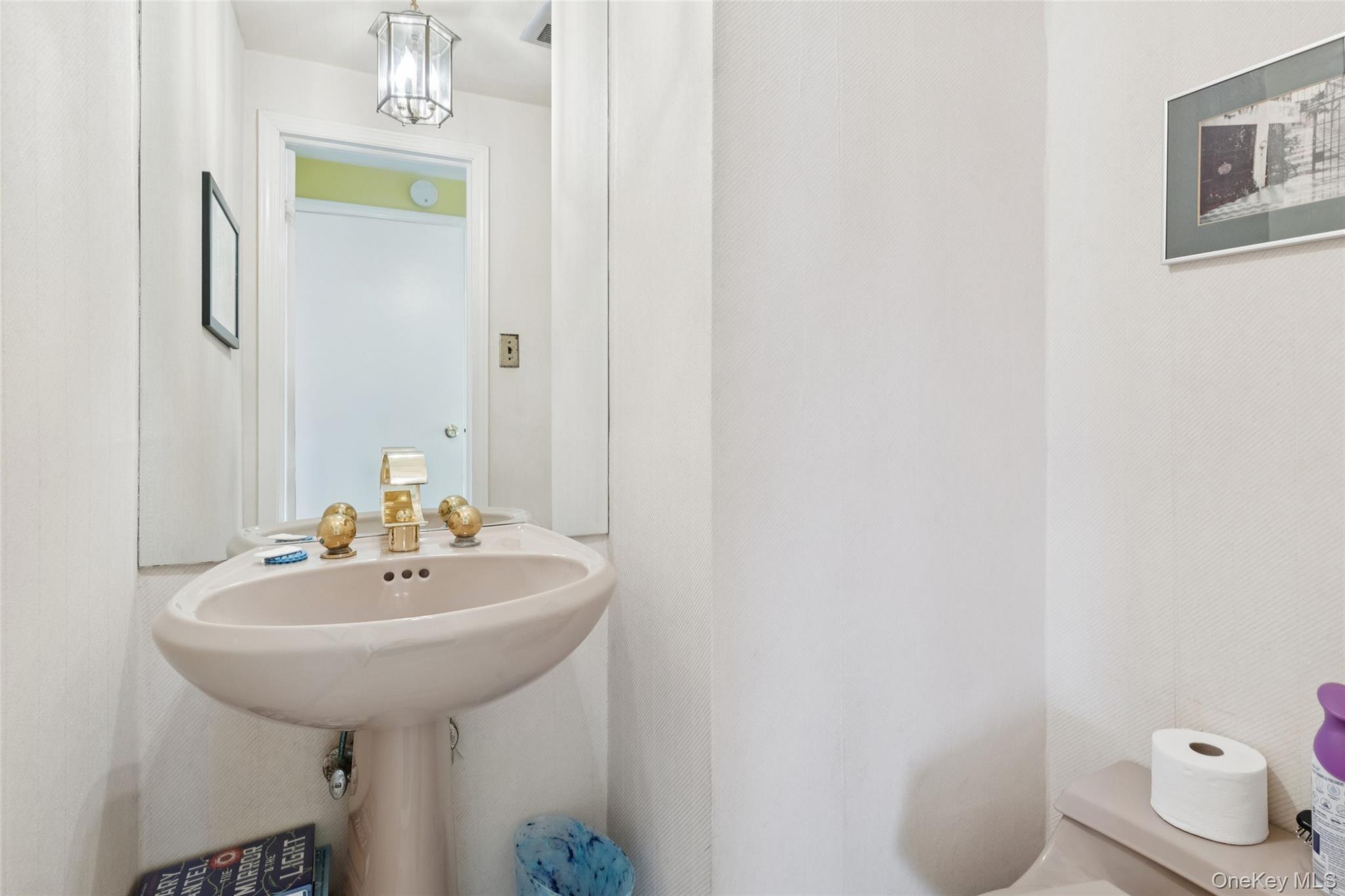 #19 photo, 10 Sarah Drive, מחוז סאפוק Dix Hills , NY 11746