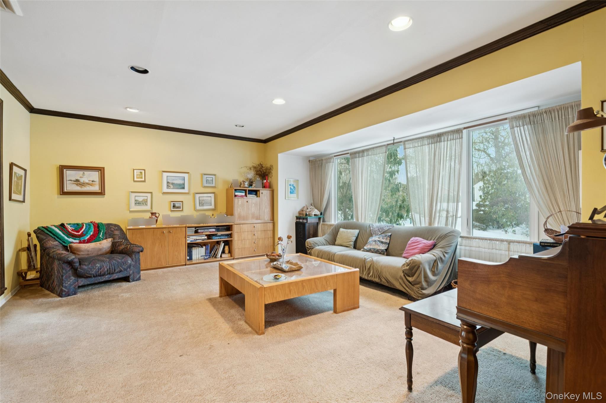 #5 photo, 10 Sarah Drive, מחוז סאפוק Dix Hills , NY 11746