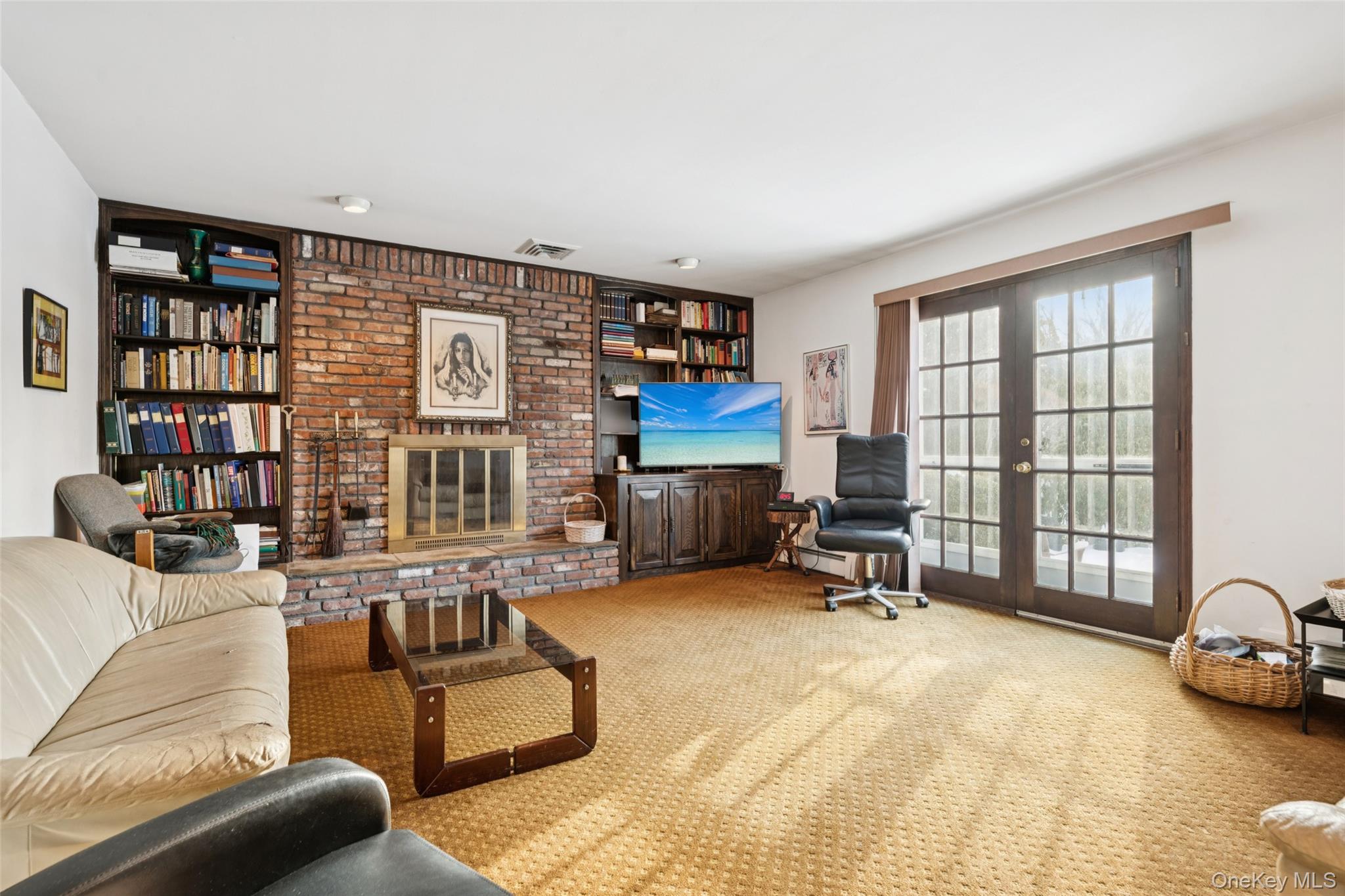 #9 photo, 10 Sarah Drive, מחוז סאפוק Dix Hills , NY 11746