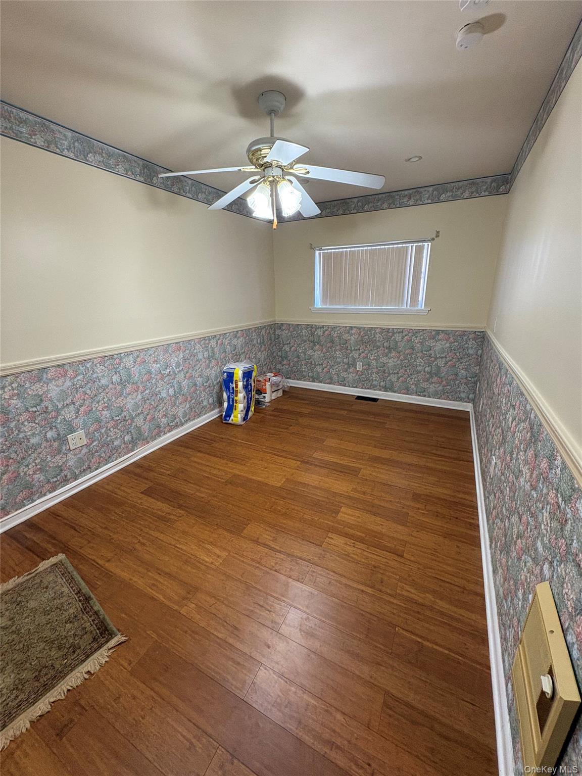 #4 photo, 281 Graff Avenue, Бронкс ‖ Bronx , NY 10465